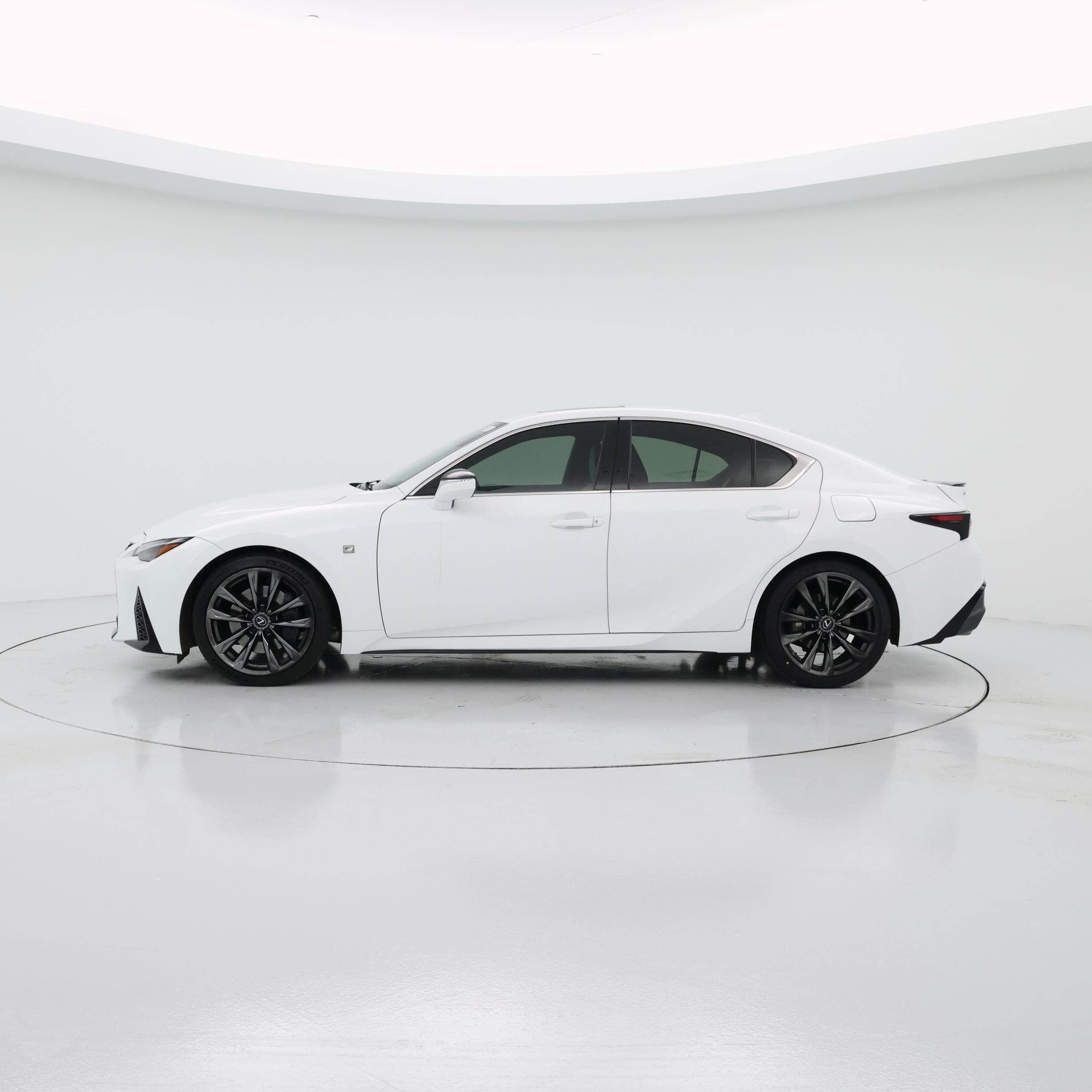 Thumbnail: 2022 Lexus IS - 3