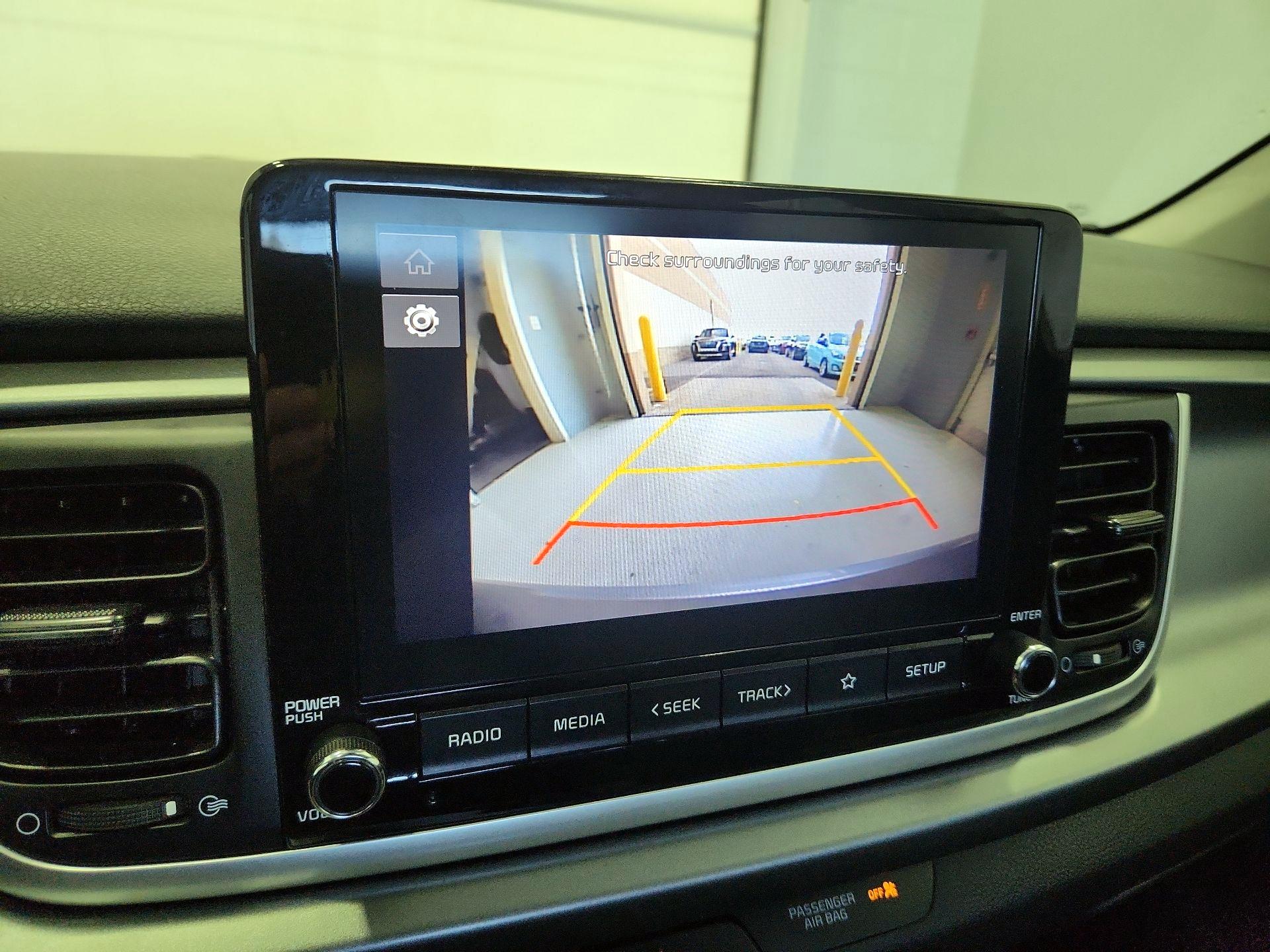 Thumbnail: 2023 Kia Rio - 14