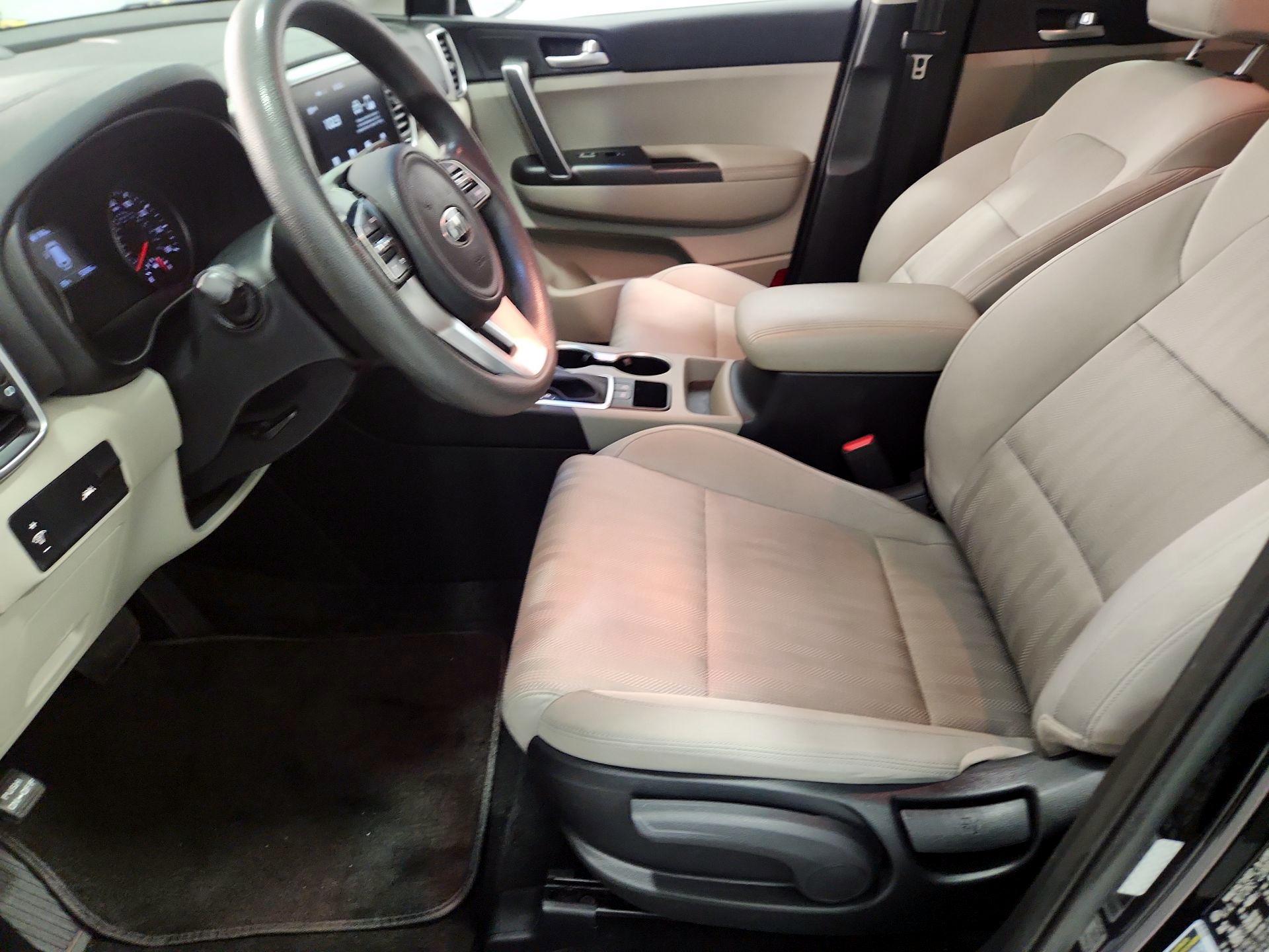 Thumbnail: 2022 Kia Sportage - 11