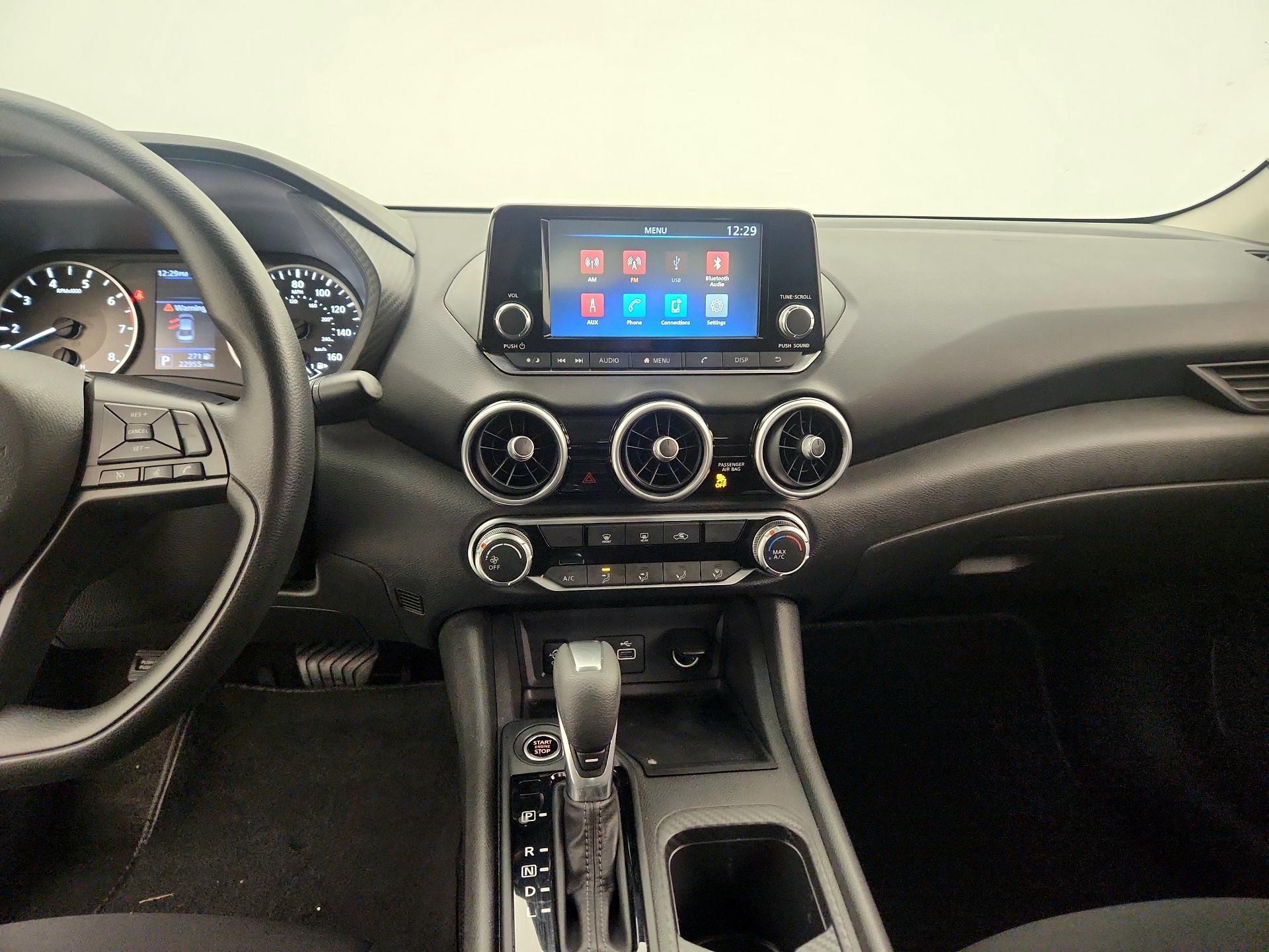 Thumbnail: 2025 Nissan Sentra - 9