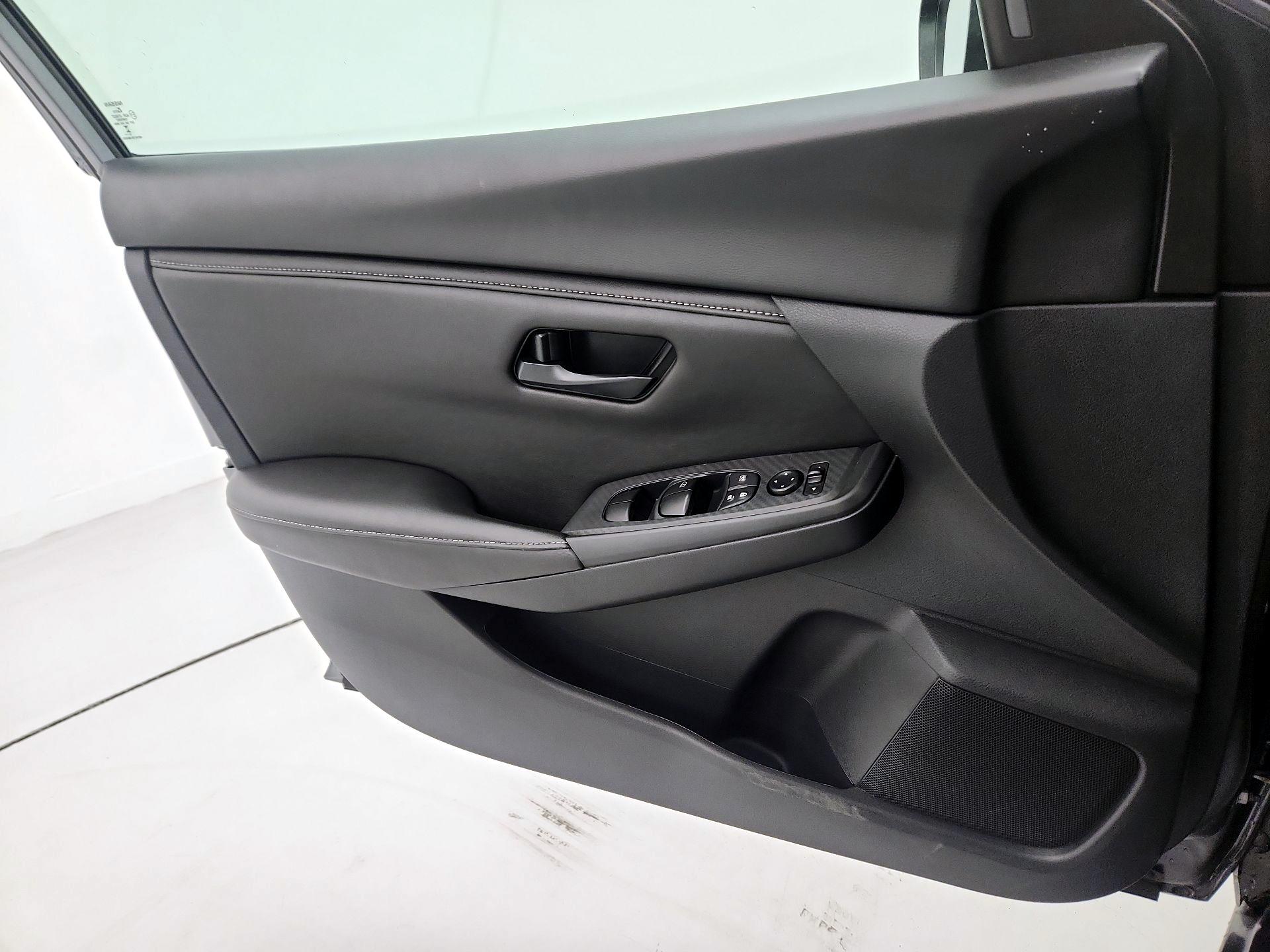 Thumbnail: 2025 Nissan Sentra - 12