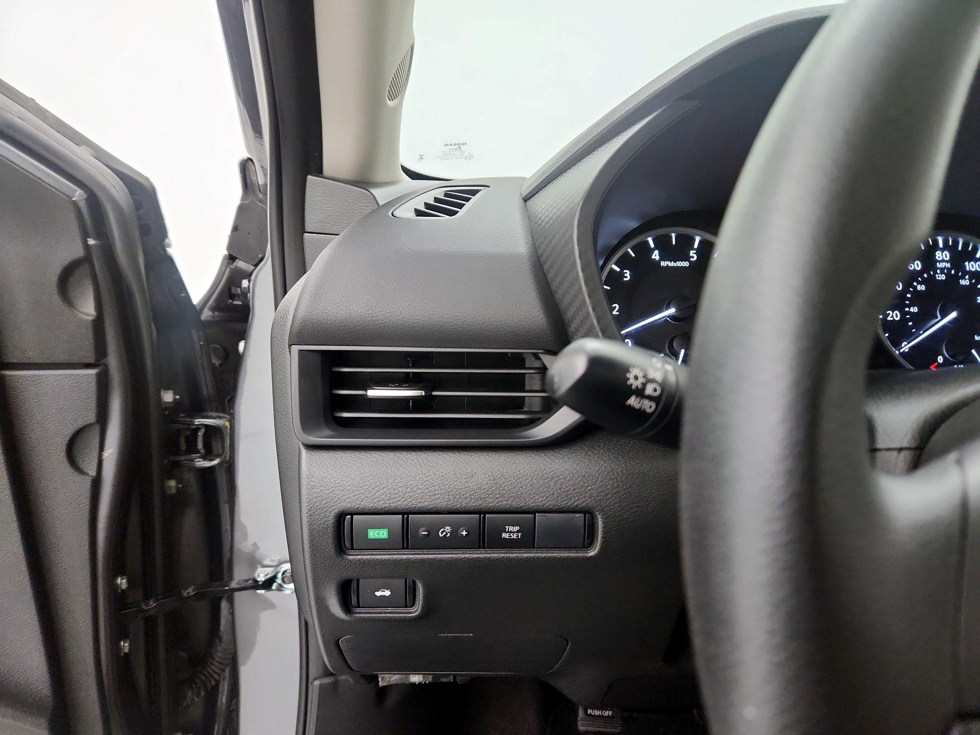 Thumbnail: 2025 Nissan Sentra - 13