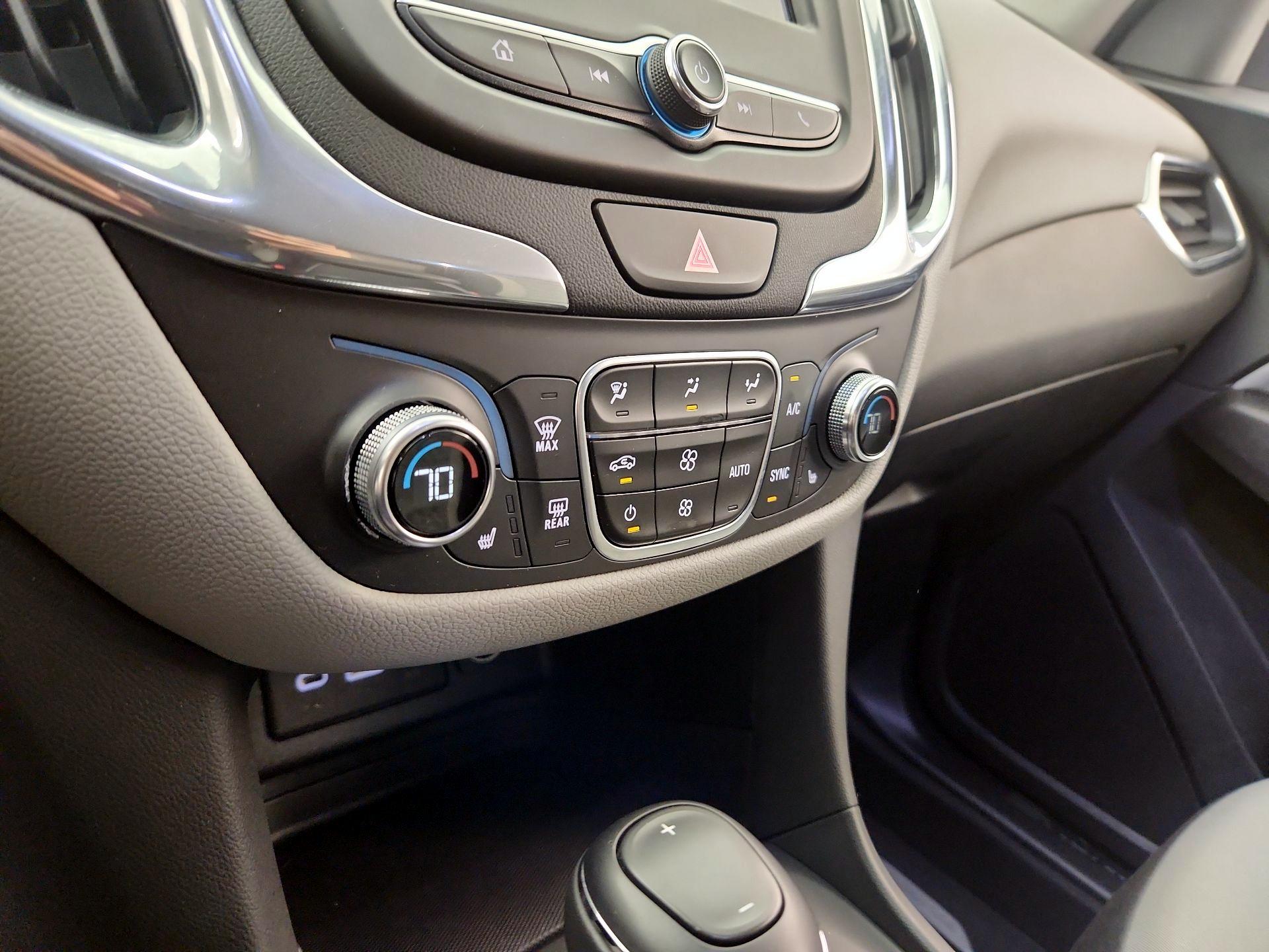 Thumbnail: 2019 Chevrolet Equinox - 16