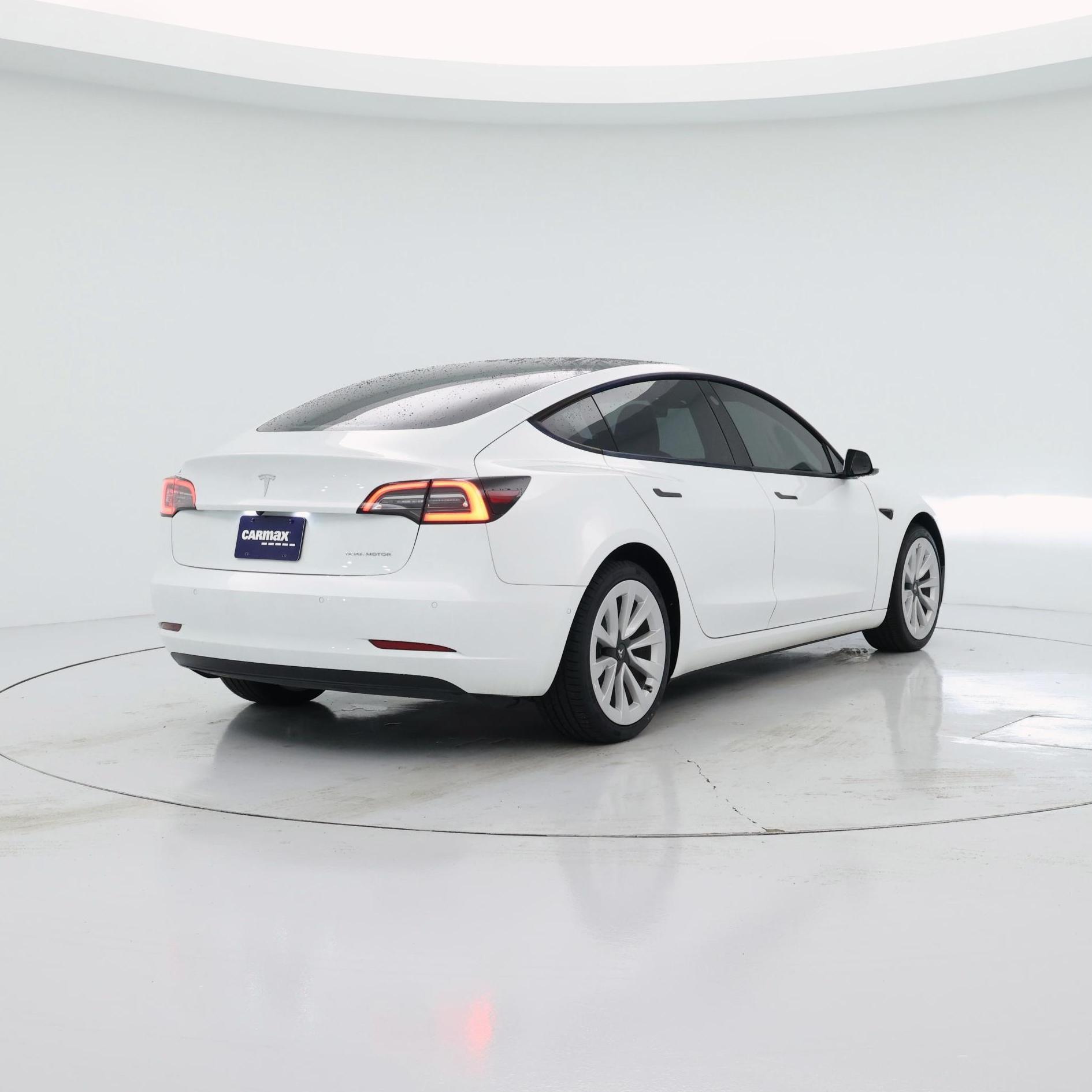 Thumbnail: 2022 Tesla Model 3 - 8