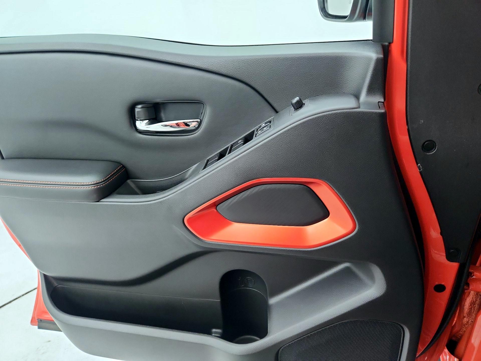 Thumbnail: 2025 Nissan Frontier - 12