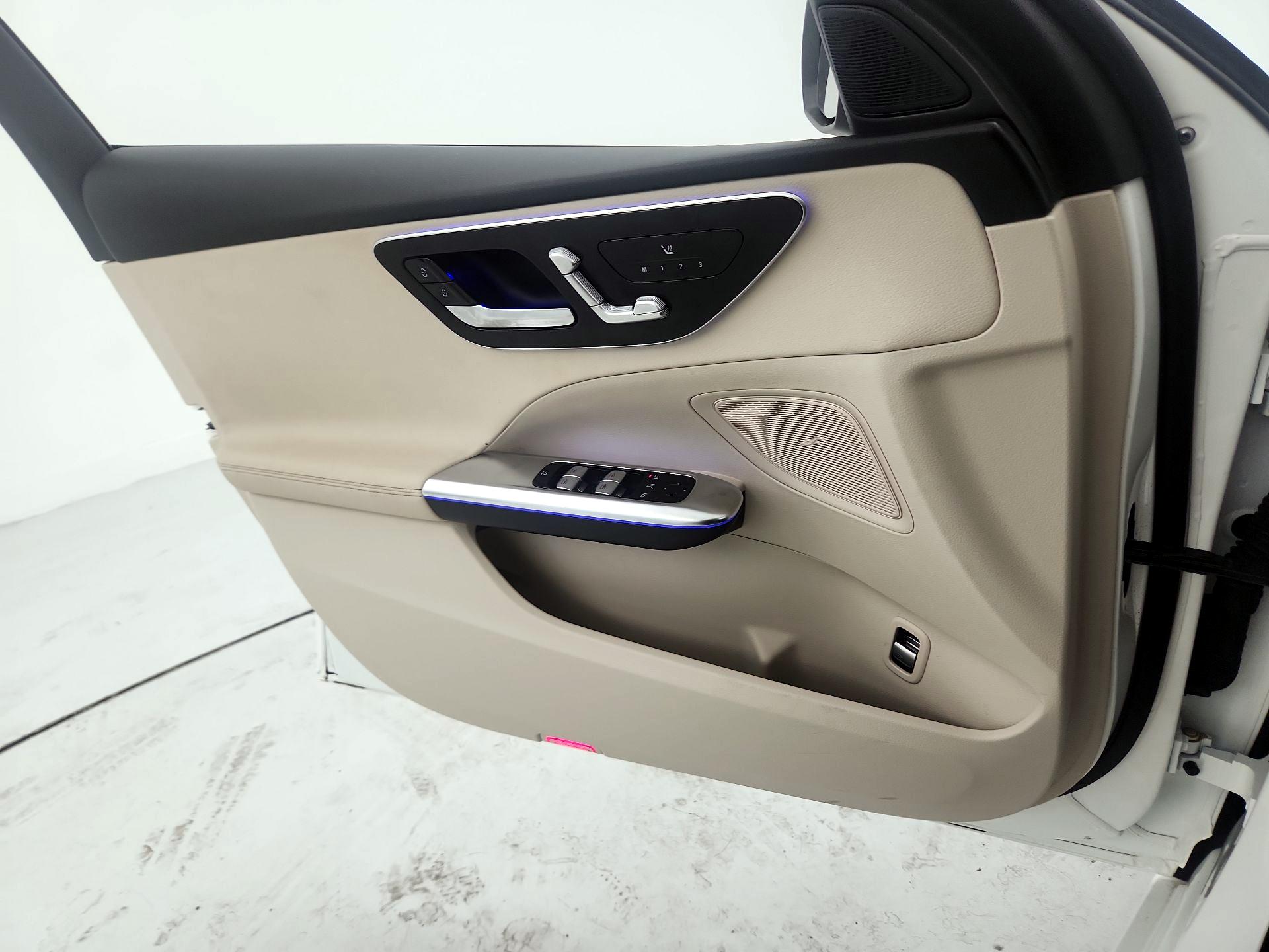 Thumbnail: 2023 Mercedes-Benz C-Class - 12