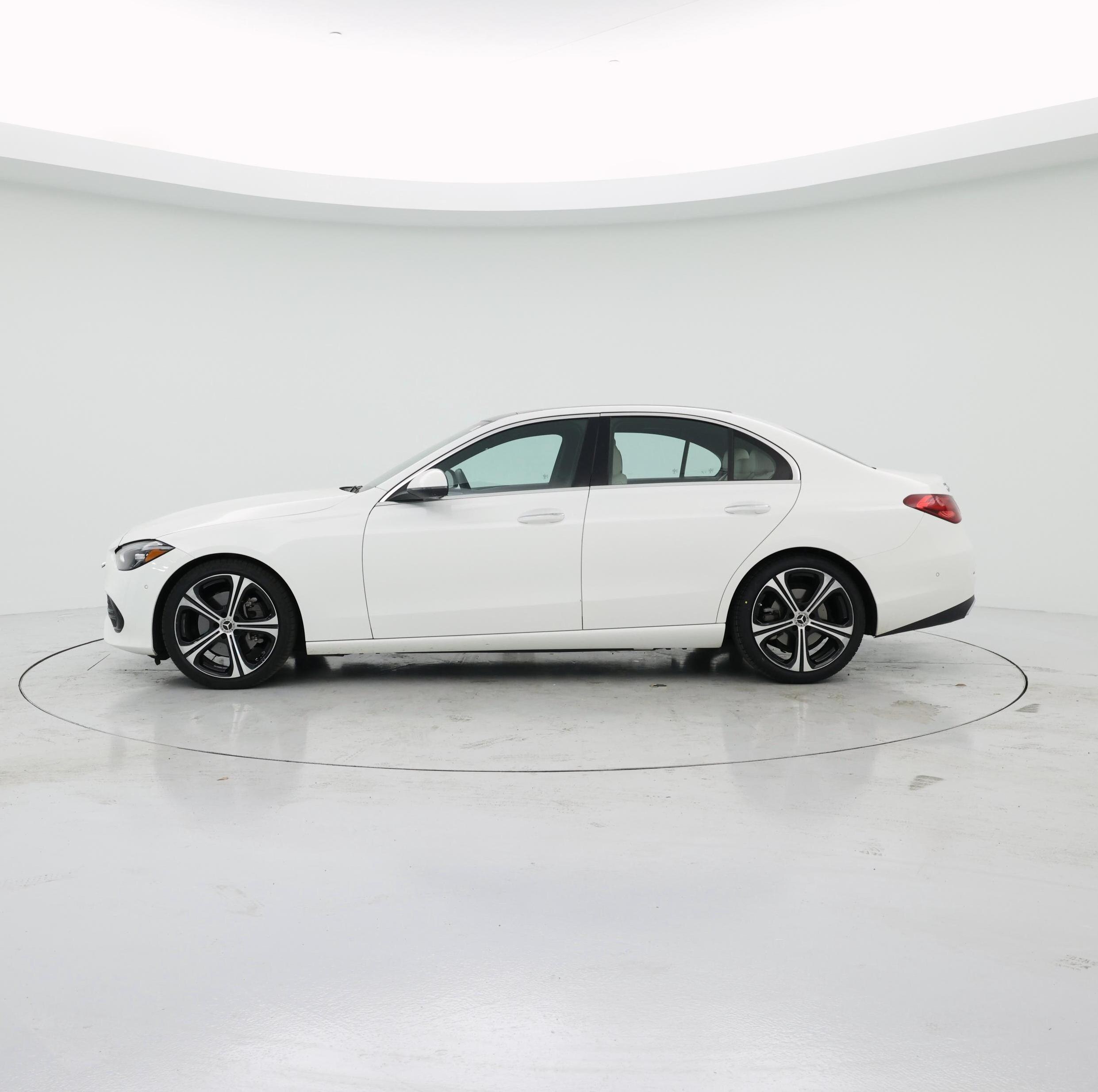 Thumbnail: 2023 Mercedes-Benz C-Class - 3