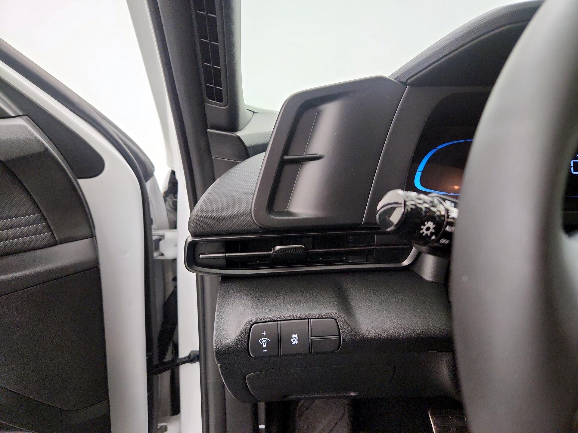 Thumbnail: 2025 Hyundai Elantra - 13