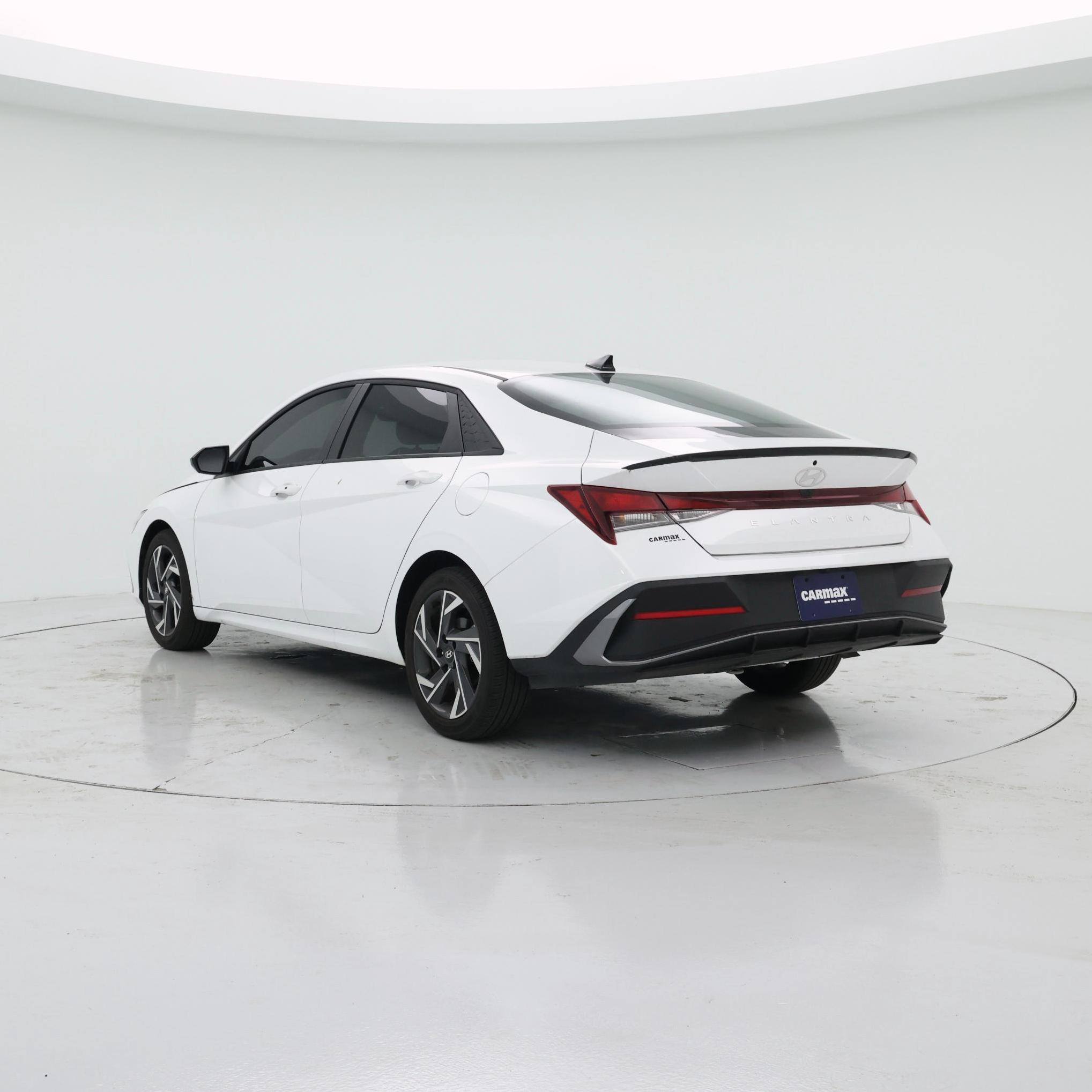 Thumbnail: 2025 Hyundai Elantra - 2