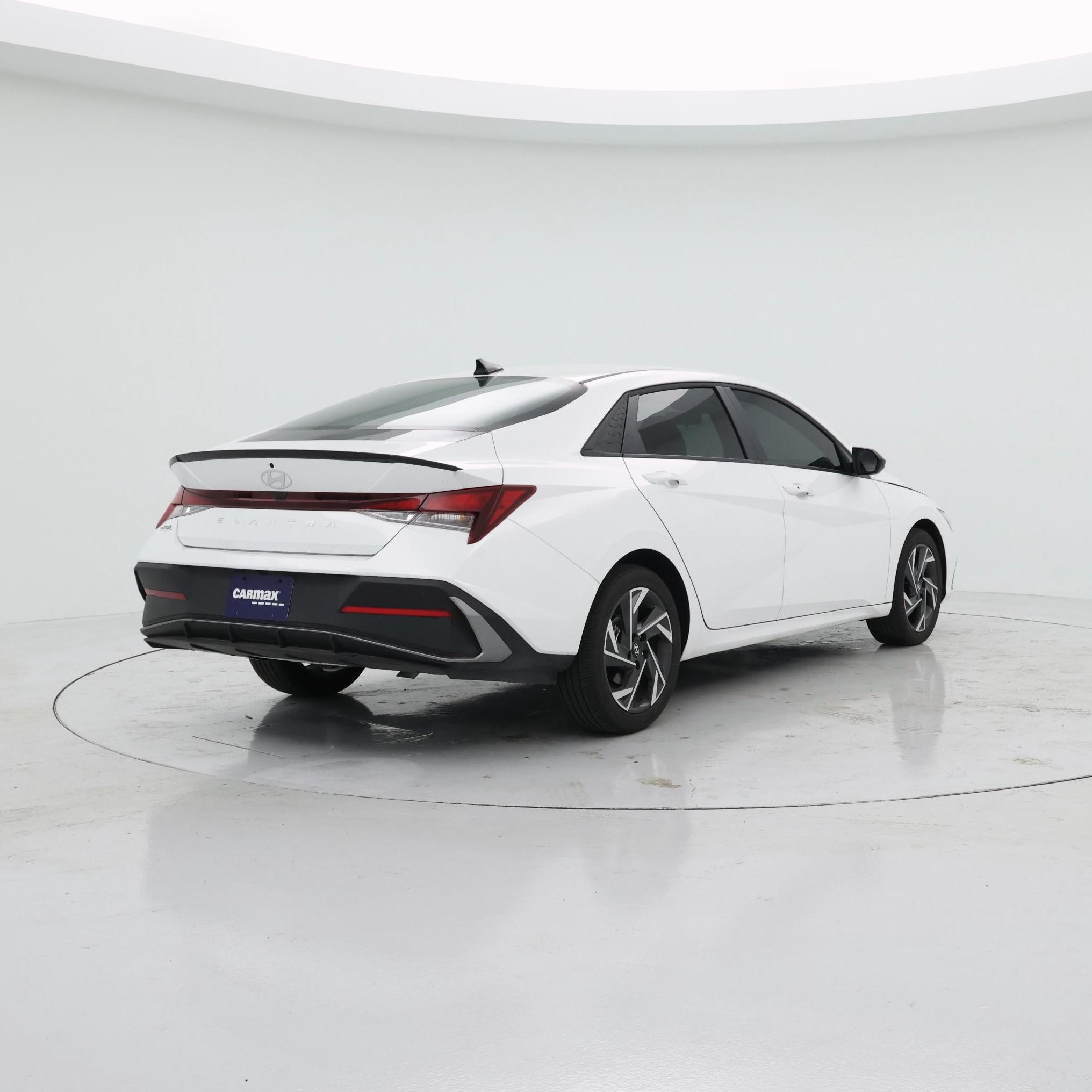 Thumbnail: 2025 Hyundai Elantra - 8