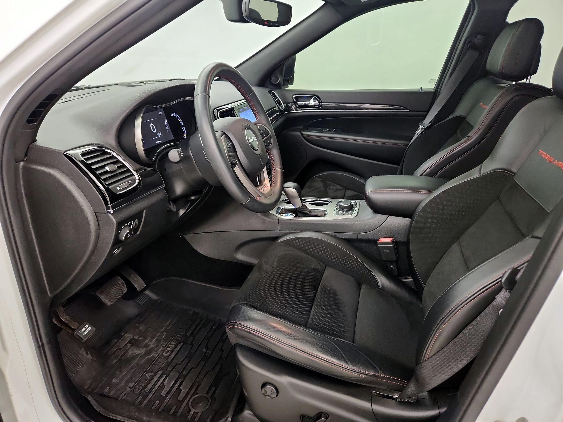 Thumbnail: 2019 Jeep Grand Cherokee - 11