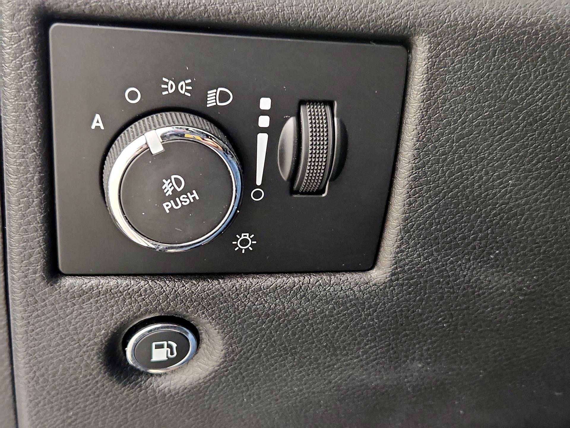 Thumbnail: 2019 Jeep Grand Cherokee - 13