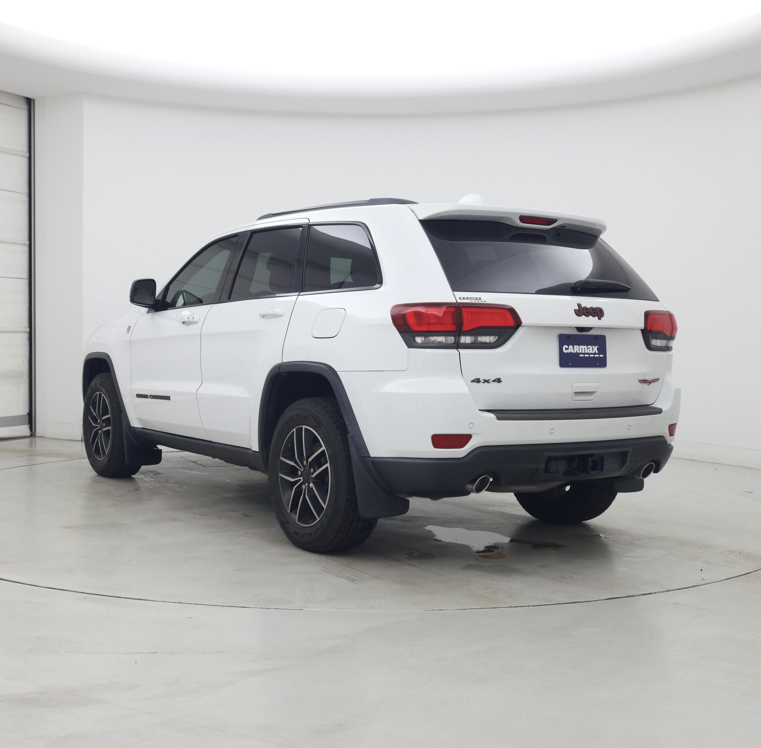 Thumbnail: 2019 Jeep Grand Cherokee - 2