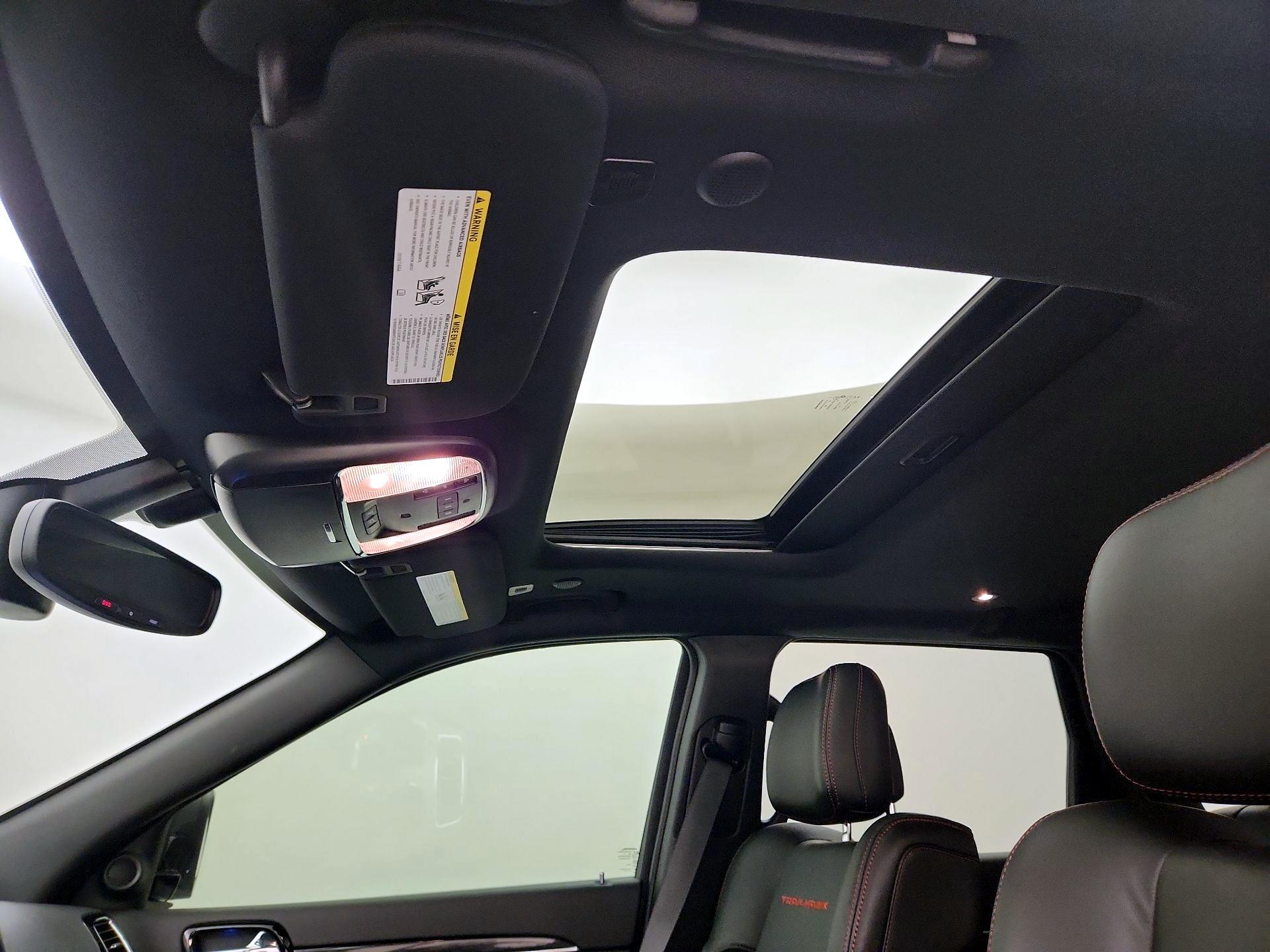 Thumbnail: 2019 Jeep Grand Cherokee - 20