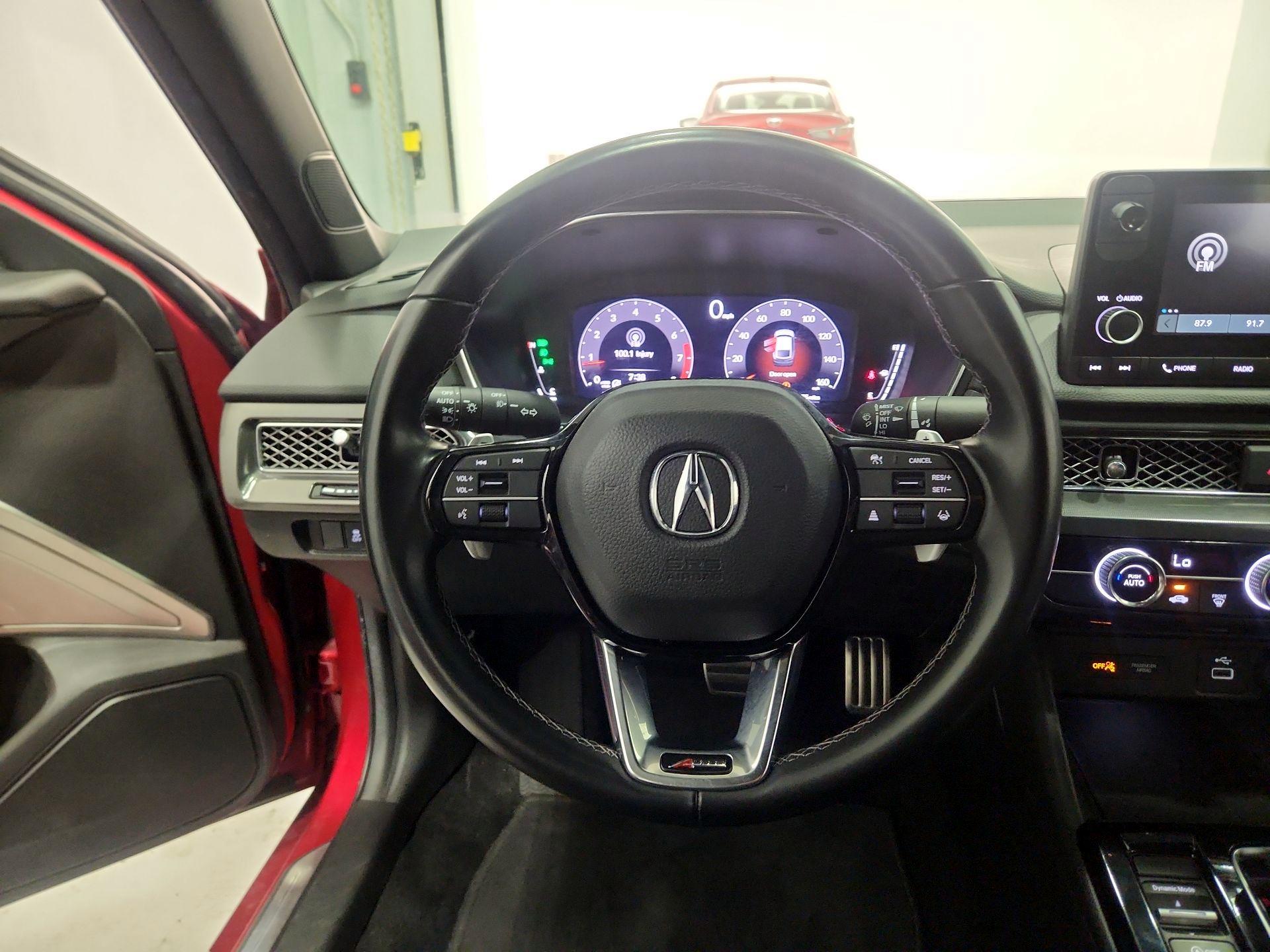 Thumbnail: 2023 Acura Integra - 10