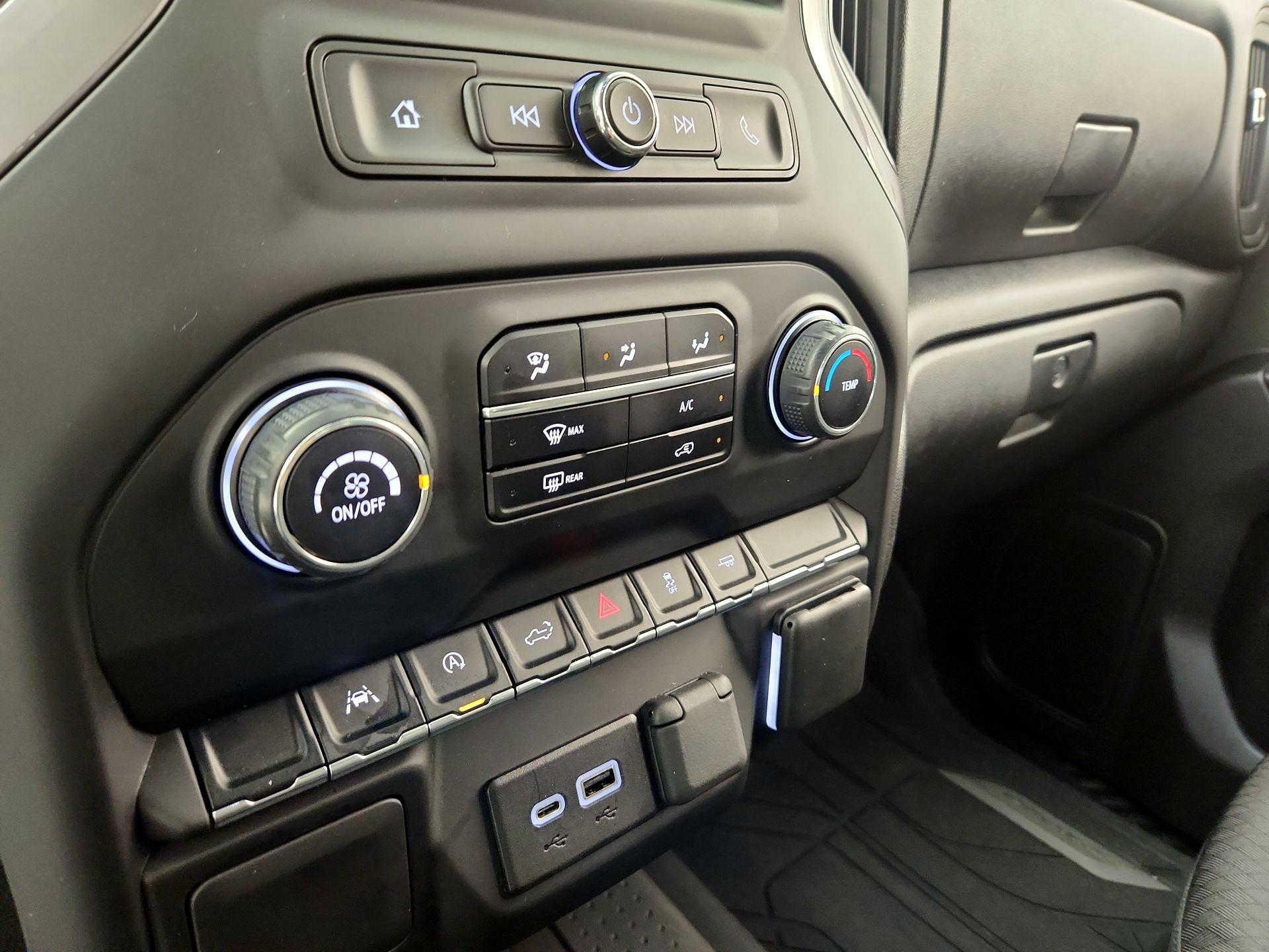 Thumbnail: 2022 Chevrolet Silverado 1500 - 16