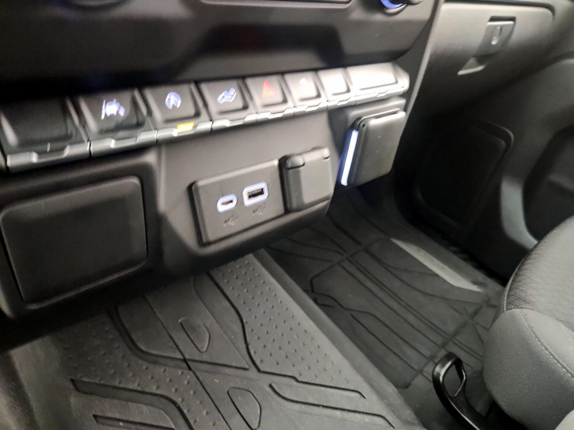 Thumbnail: 2022 Chevrolet Silverado 1500 - 18