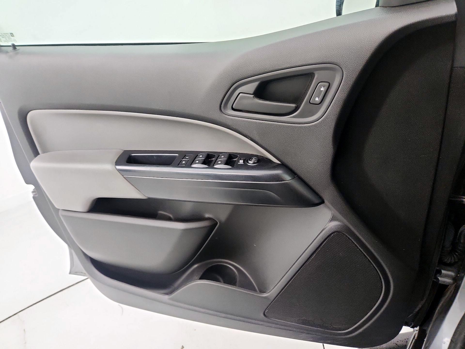 Thumbnail: 2021 Chevrolet Colorado - 12