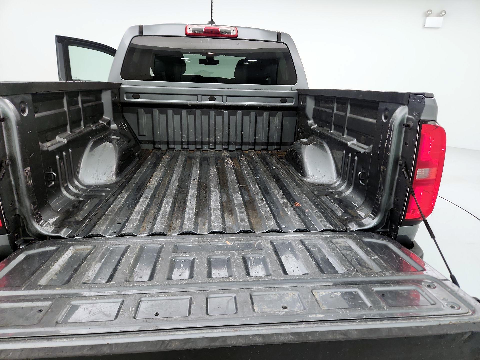 Thumbnail: 2021 Chevrolet Colorado - 20