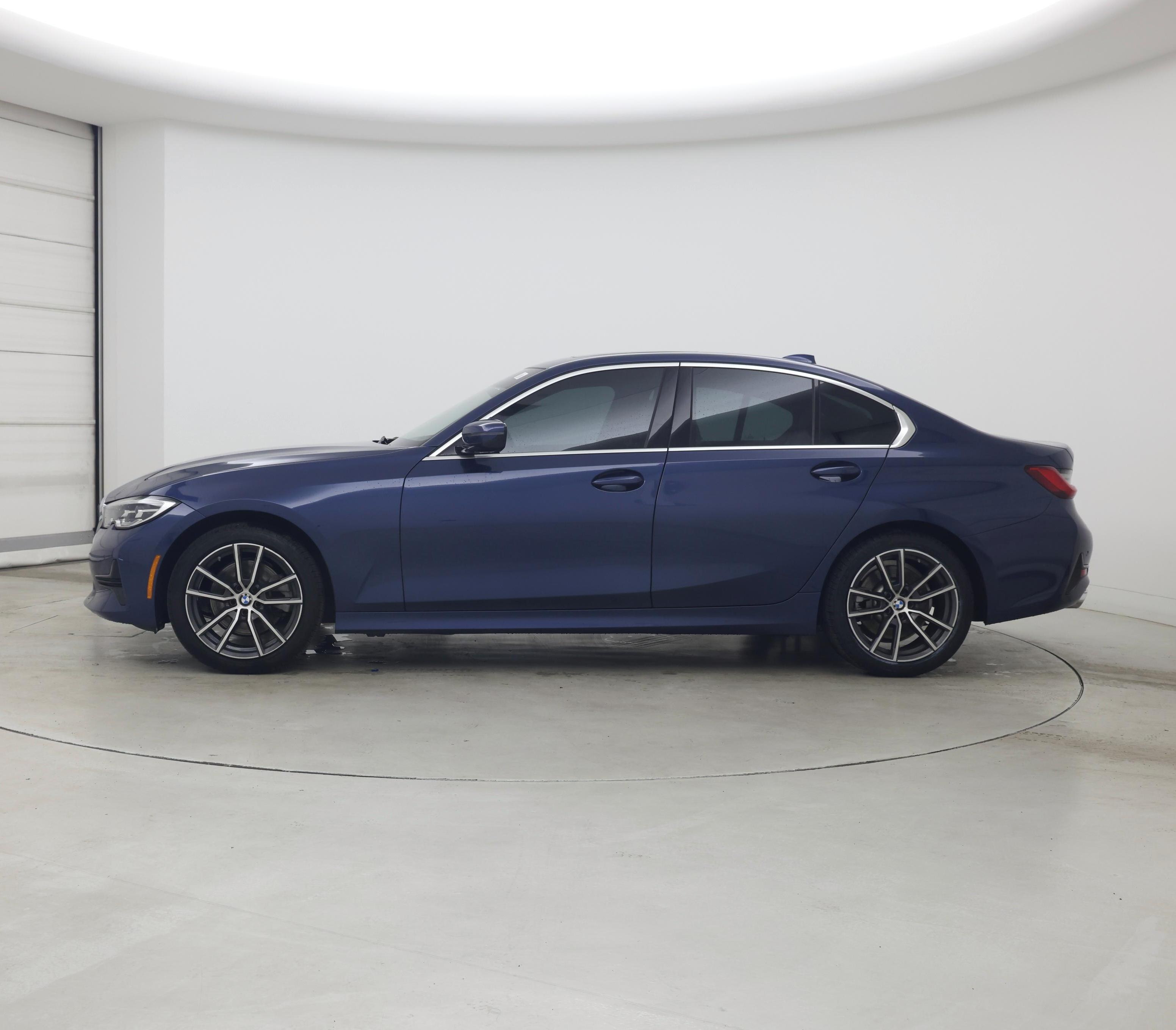 Thumbnail: 2021 BMW 3 Series - 3