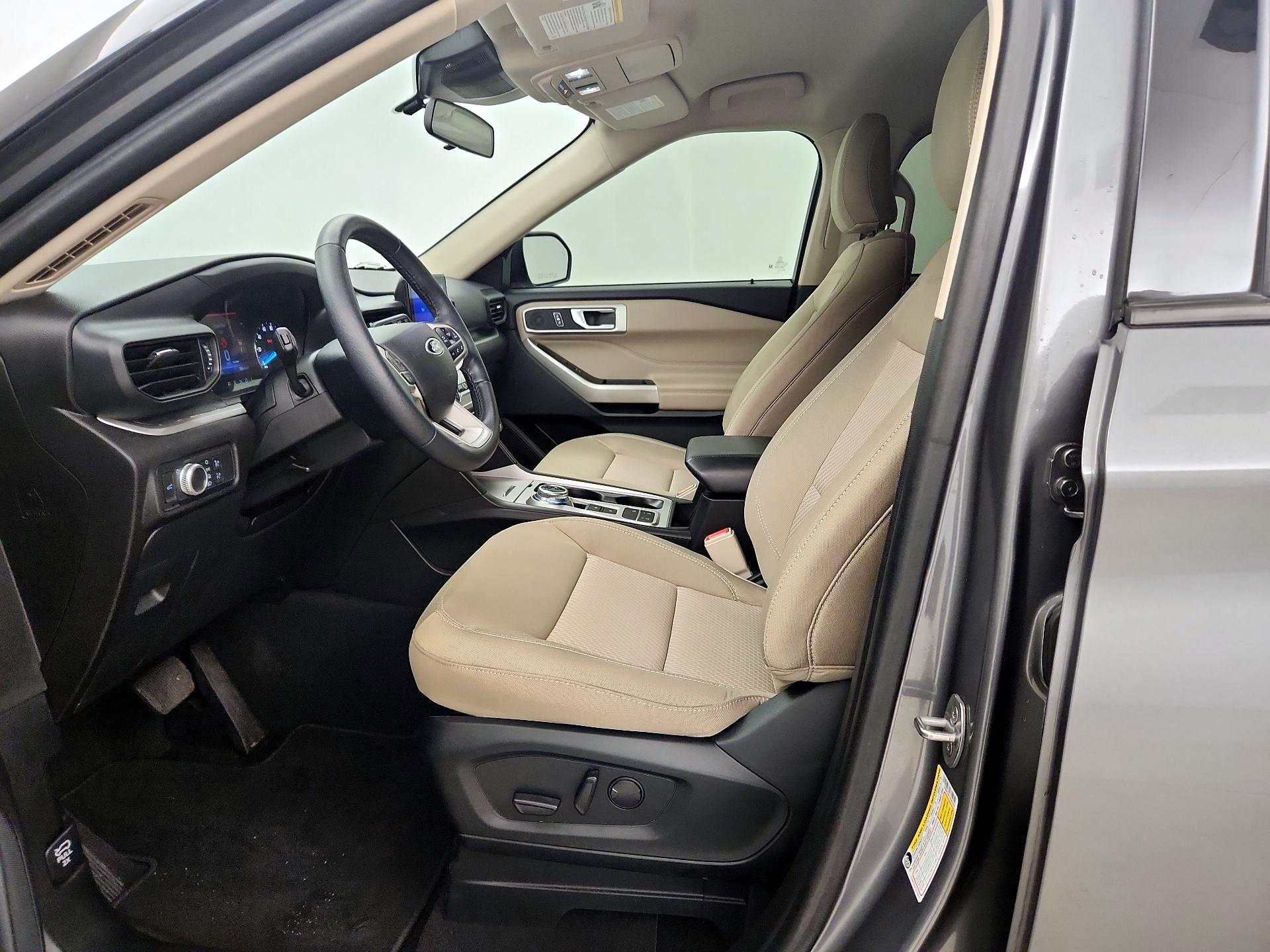 Thumbnail: 2022 Ford Explorer - 11