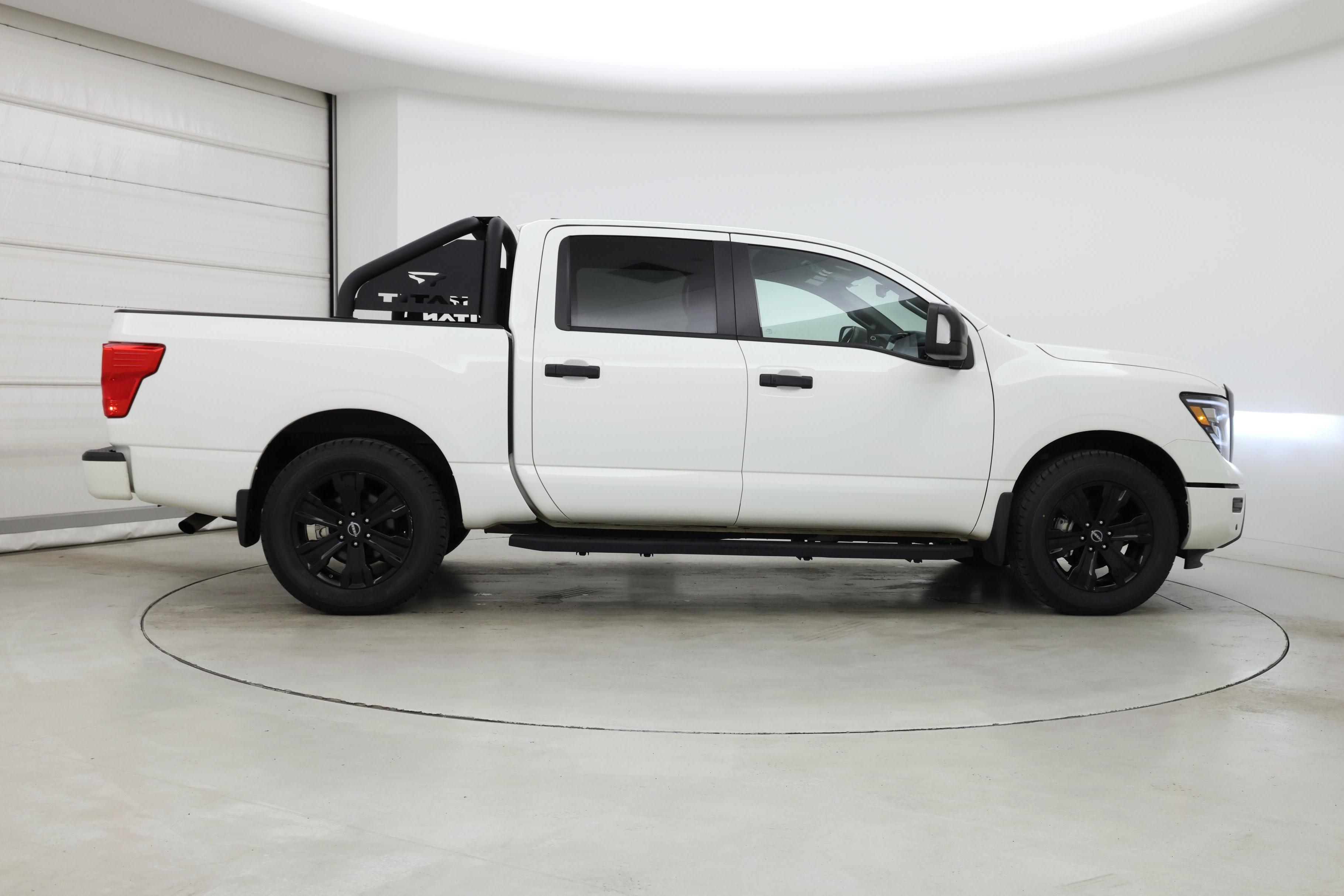 Thumbnail: 2023 Nissan Titan - 7