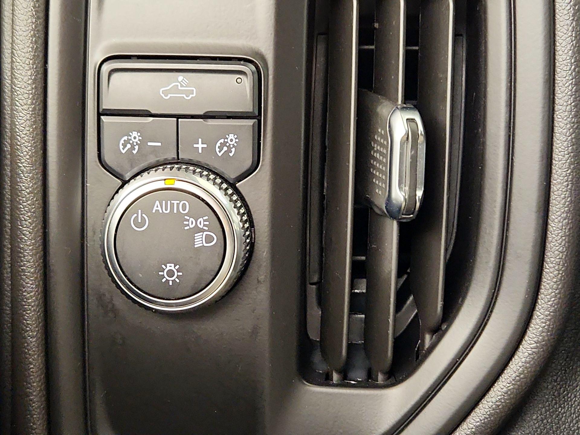 Thumbnail: 2024 GMC Sierra 1500 - 13