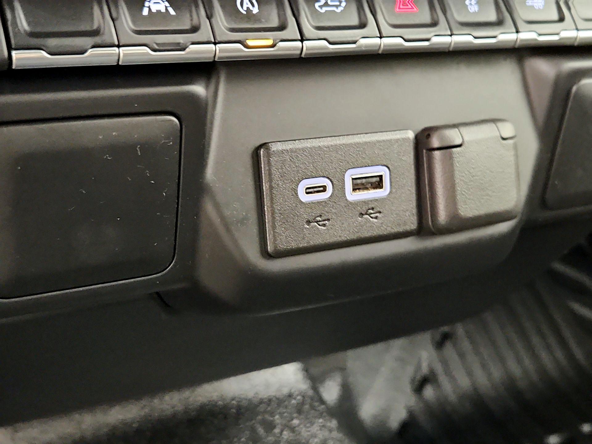 Thumbnail: 2024 GMC Sierra 1500 - 18