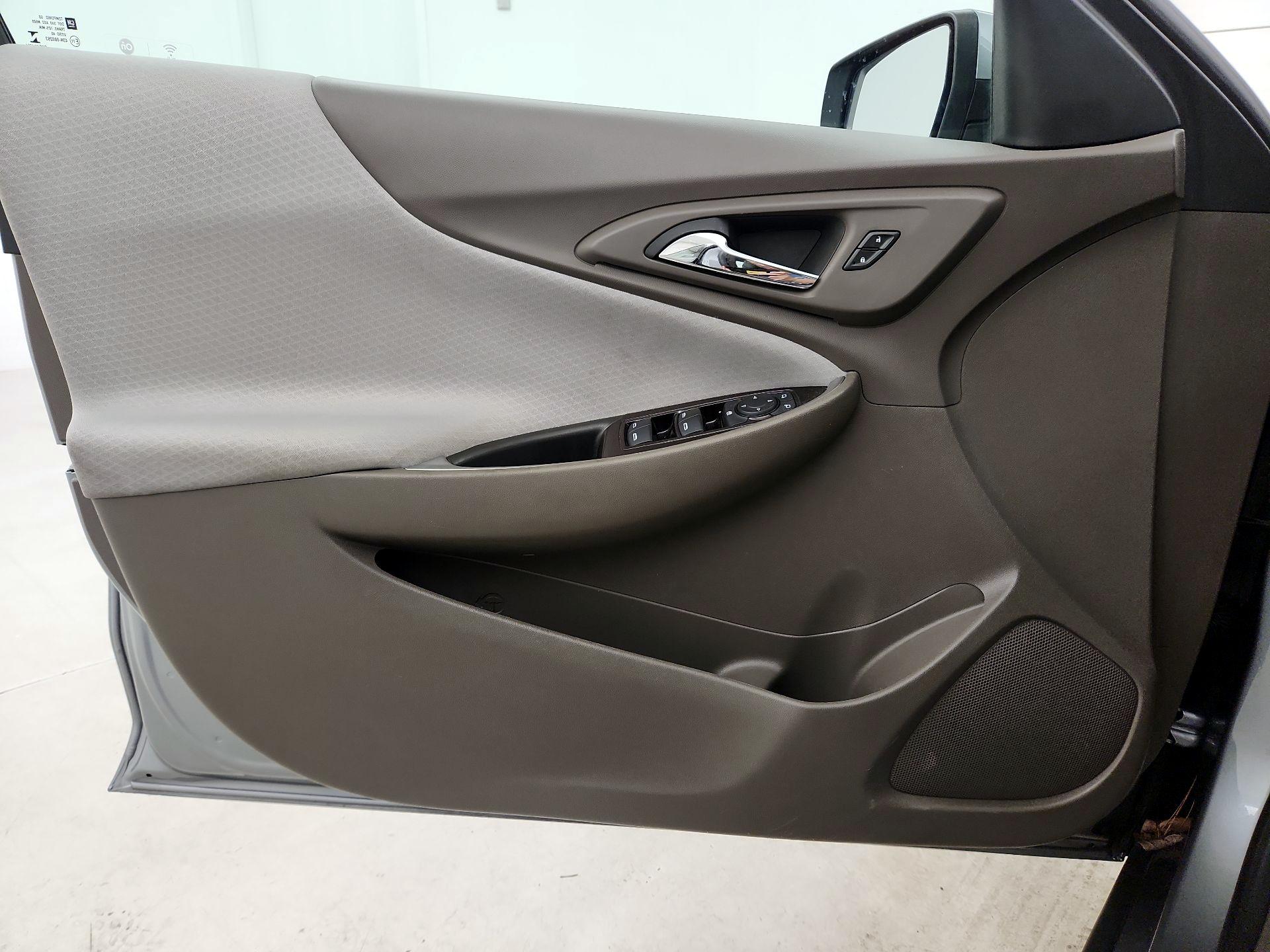 Thumbnail: 2024 Chevrolet Malibu - 12