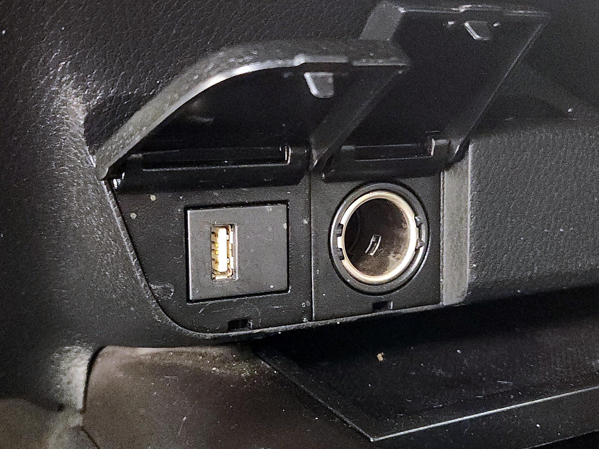 Thumbnail: 2024 Toyota Camry - 18