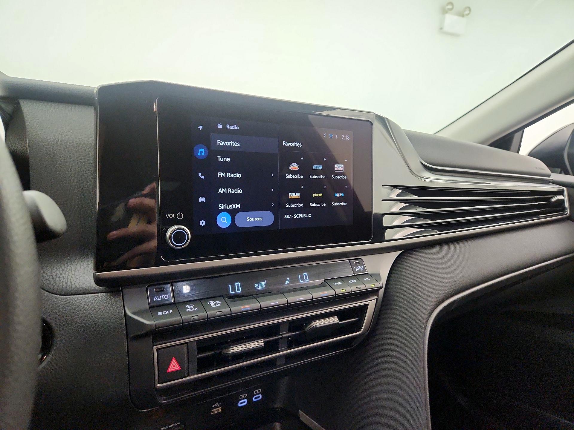 Thumbnail: 2025 Toyota Camry - 16