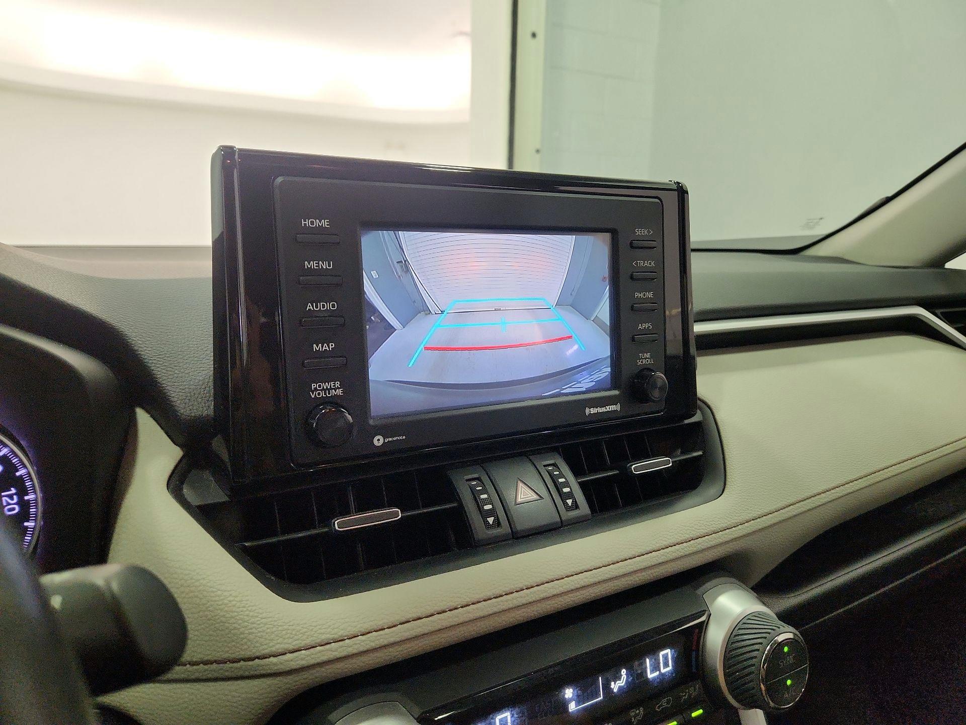 Thumbnail: 2020 Toyota RAV4 - 14