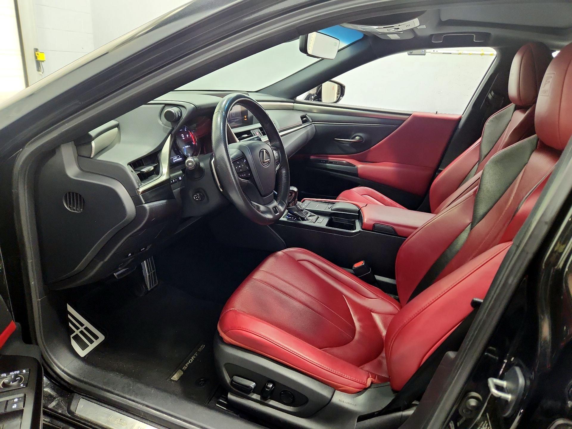 Thumbnail: 2020 Lexus ES - 11