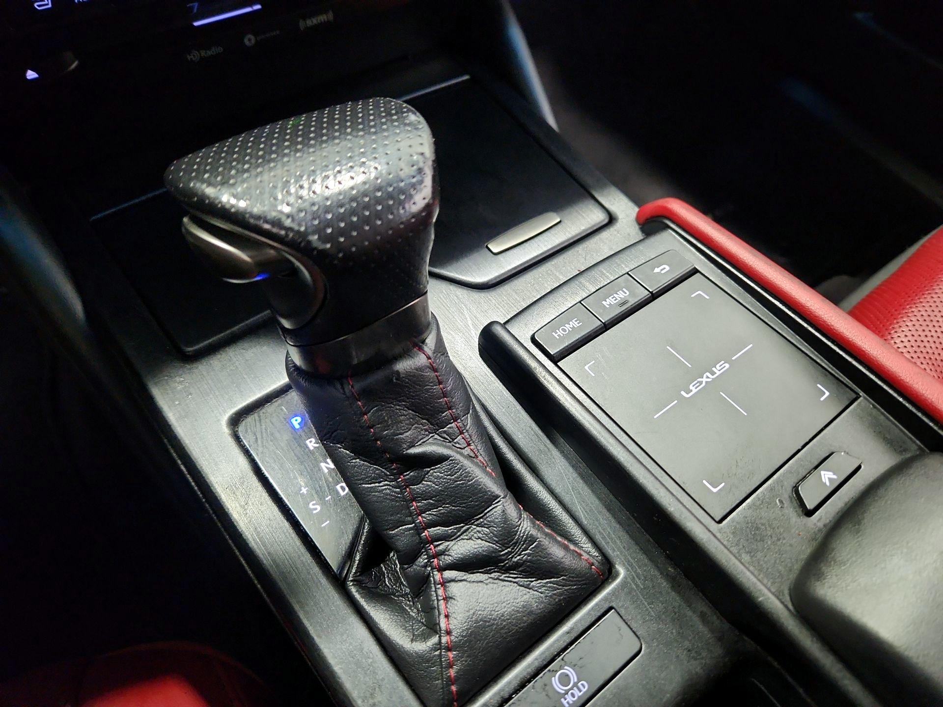 Thumbnail: 2020 Lexus ES - 18