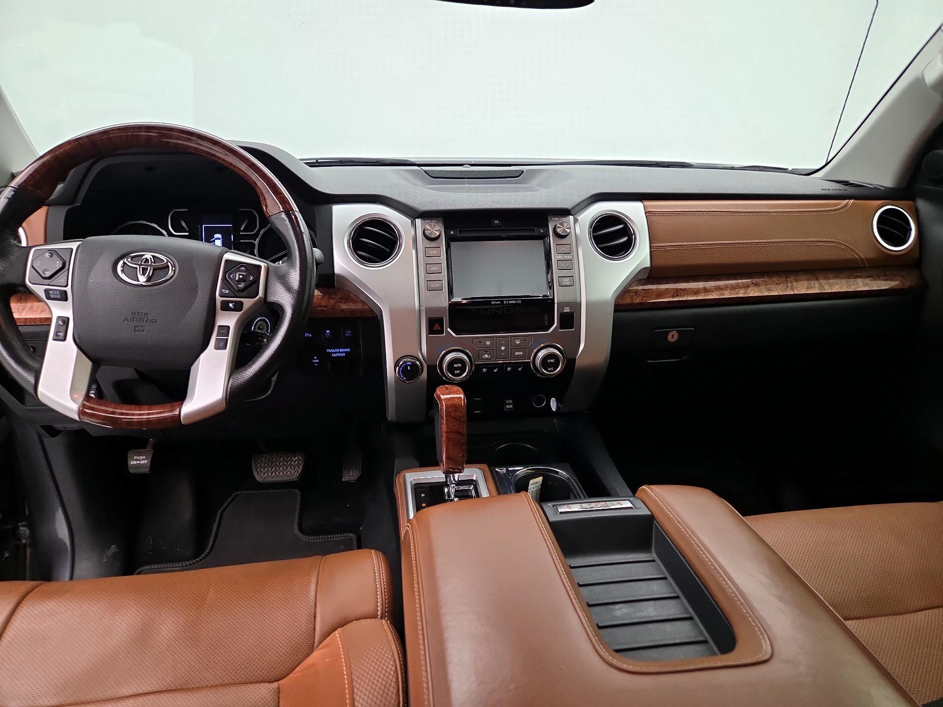 Thumbnail: 2019 Toyota Tundra - 9