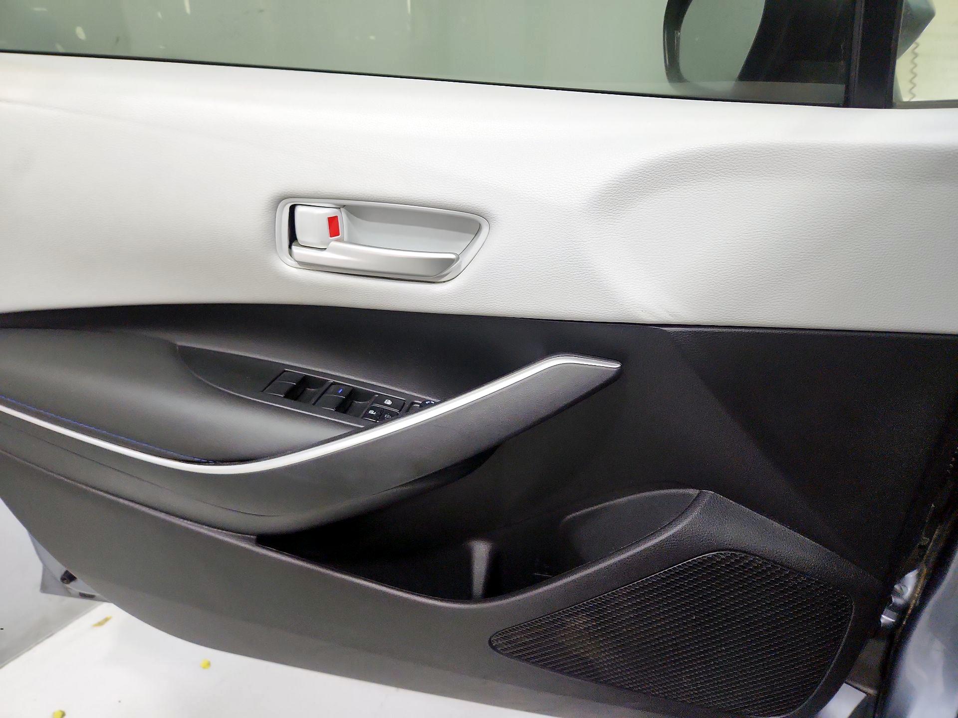 Thumbnail: 2022 Toyota Corolla - 12