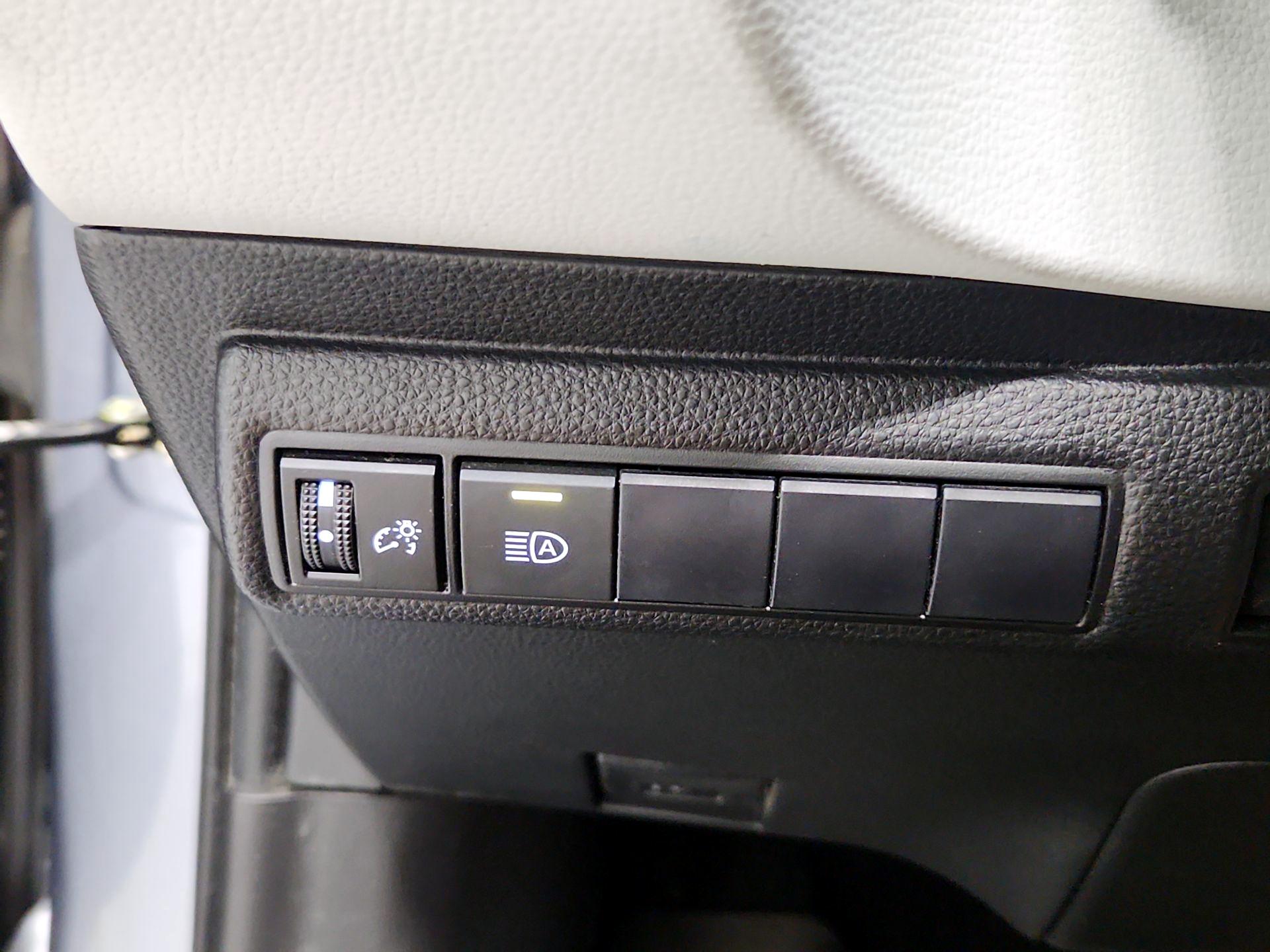 Thumbnail: 2022 Toyota Corolla - 13