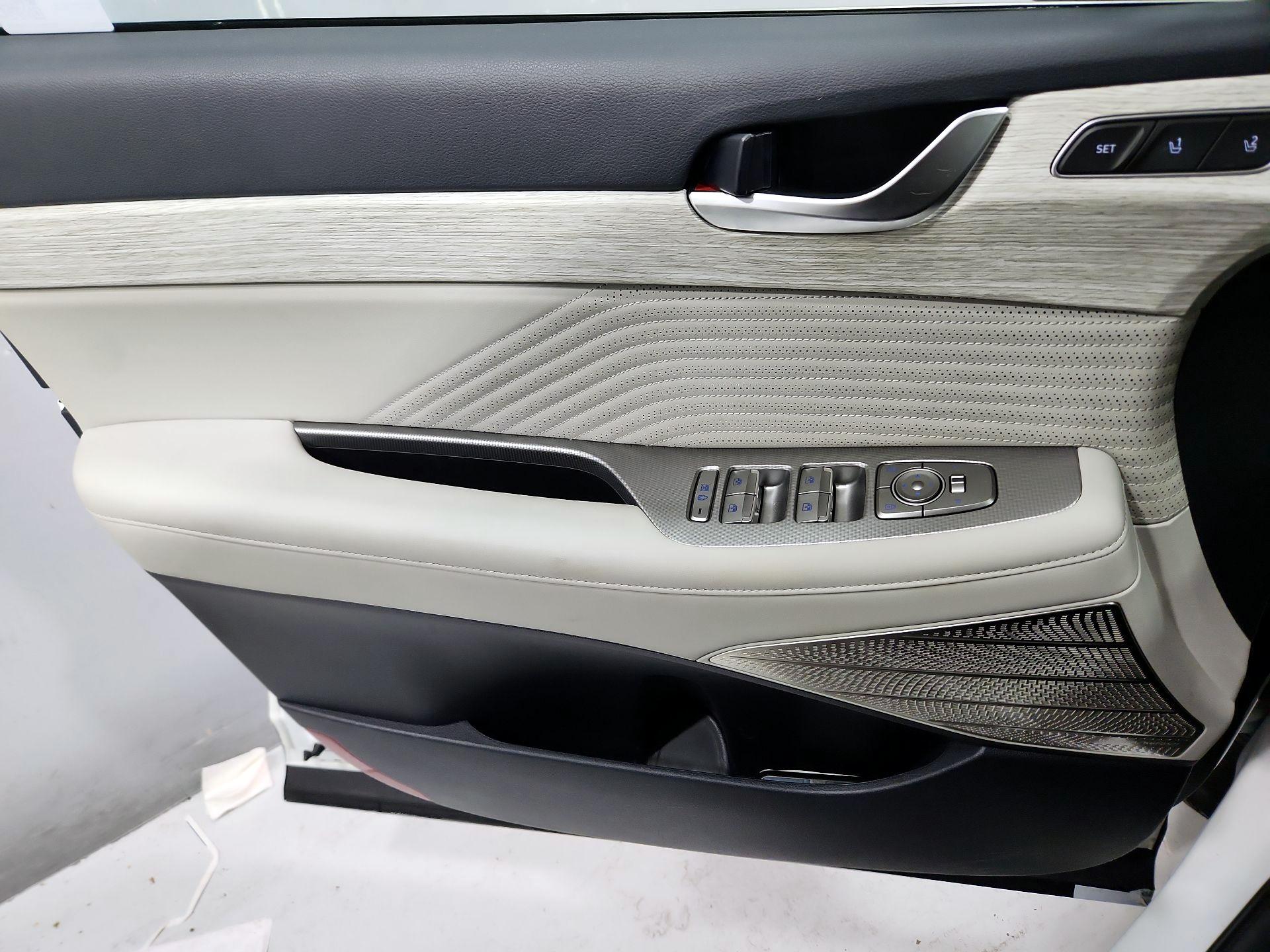 Thumbnail: 2025 Hyundai Palisade - 12