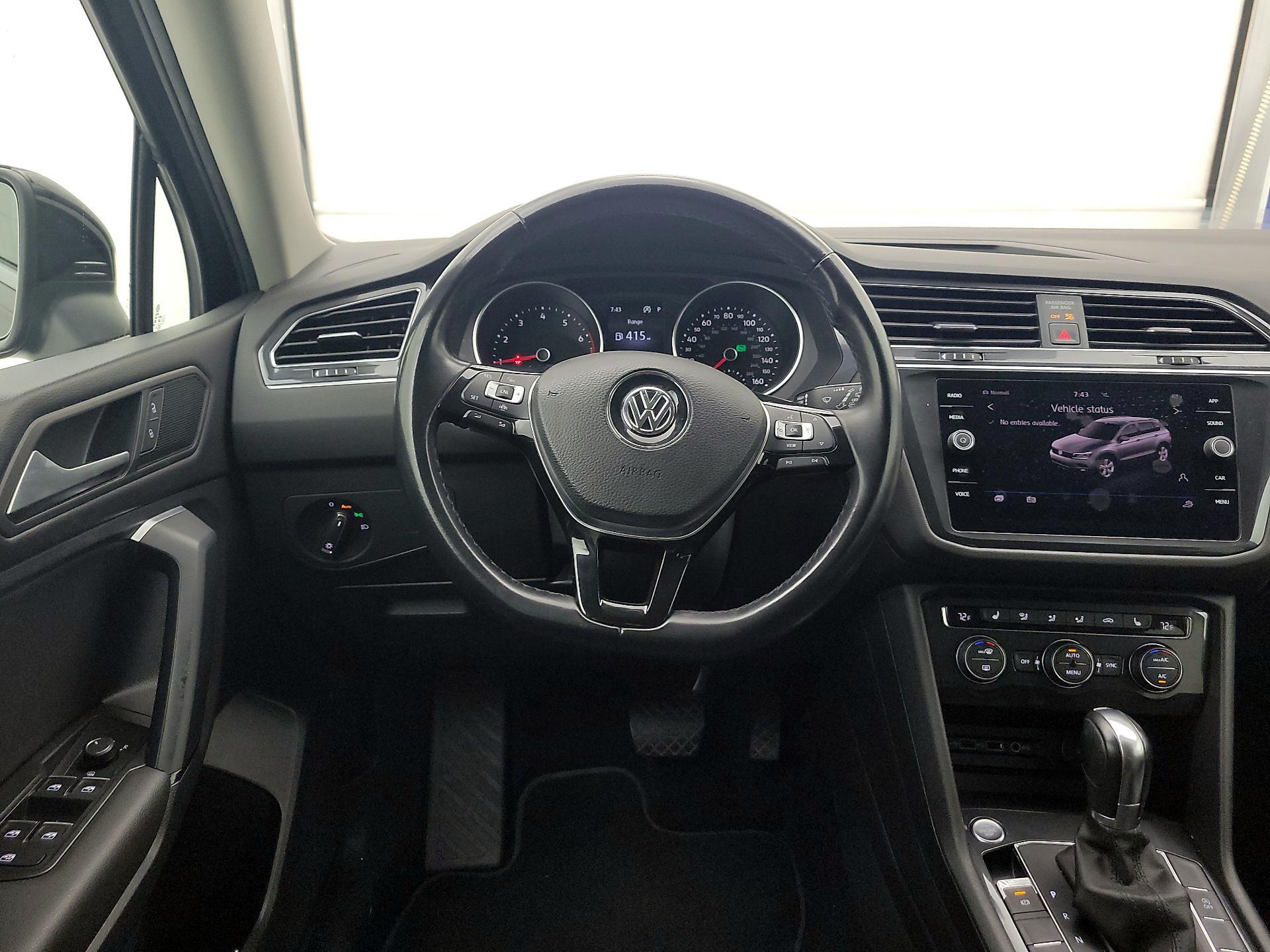 Thumbnail: 2019 Volkswagen Tiguan - 10