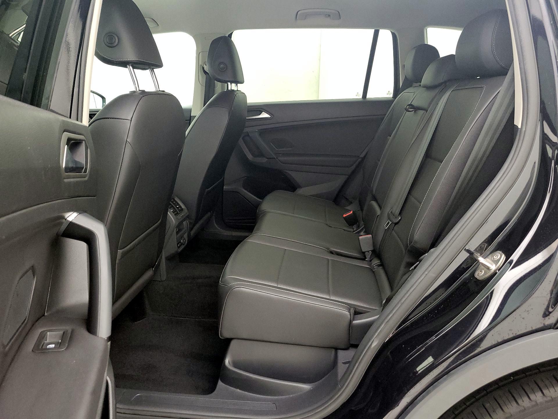 Thumbnail: 2019 Volkswagen Tiguan - 19