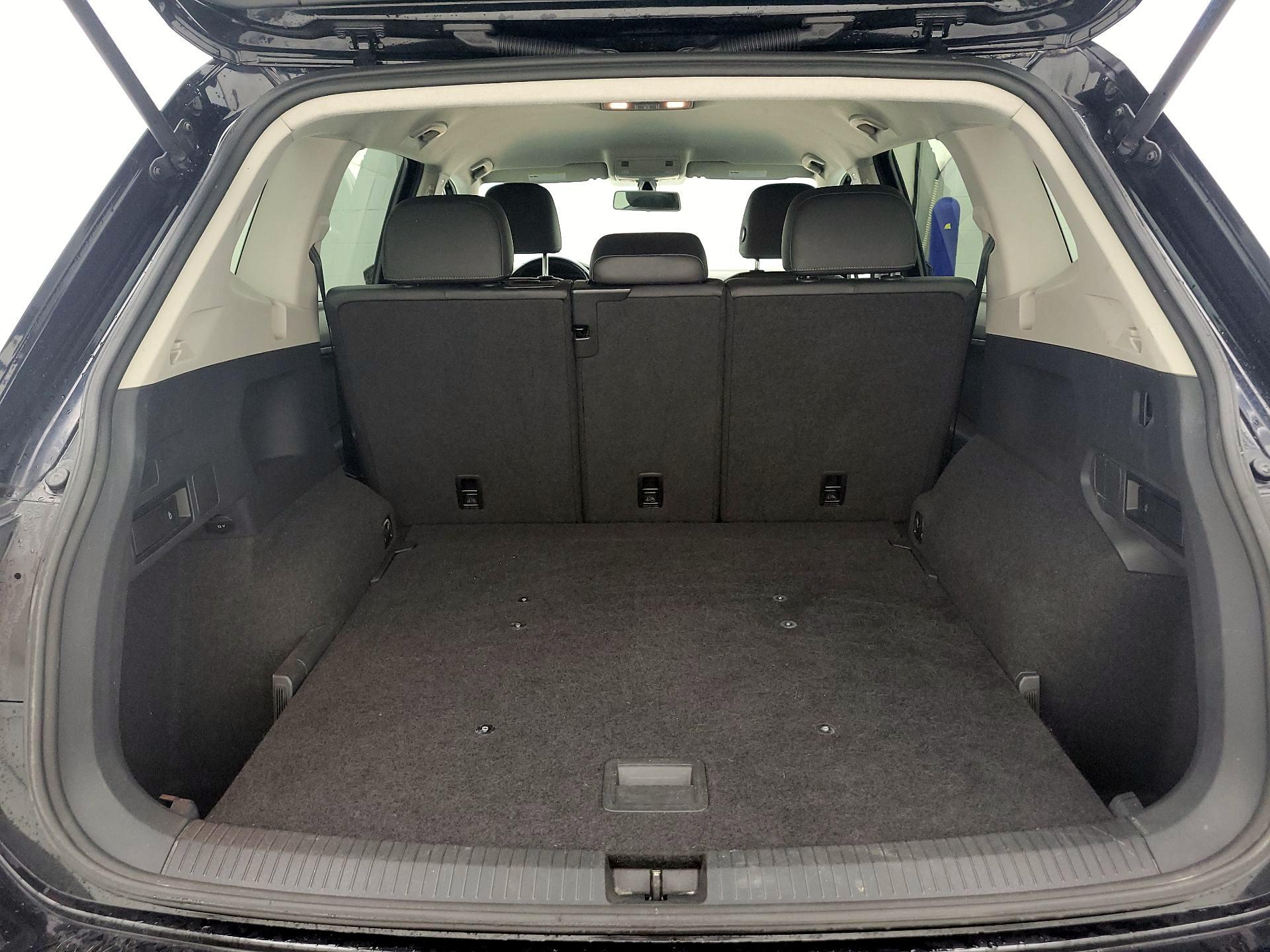 Thumbnail: 2019 Volkswagen Tiguan - 20