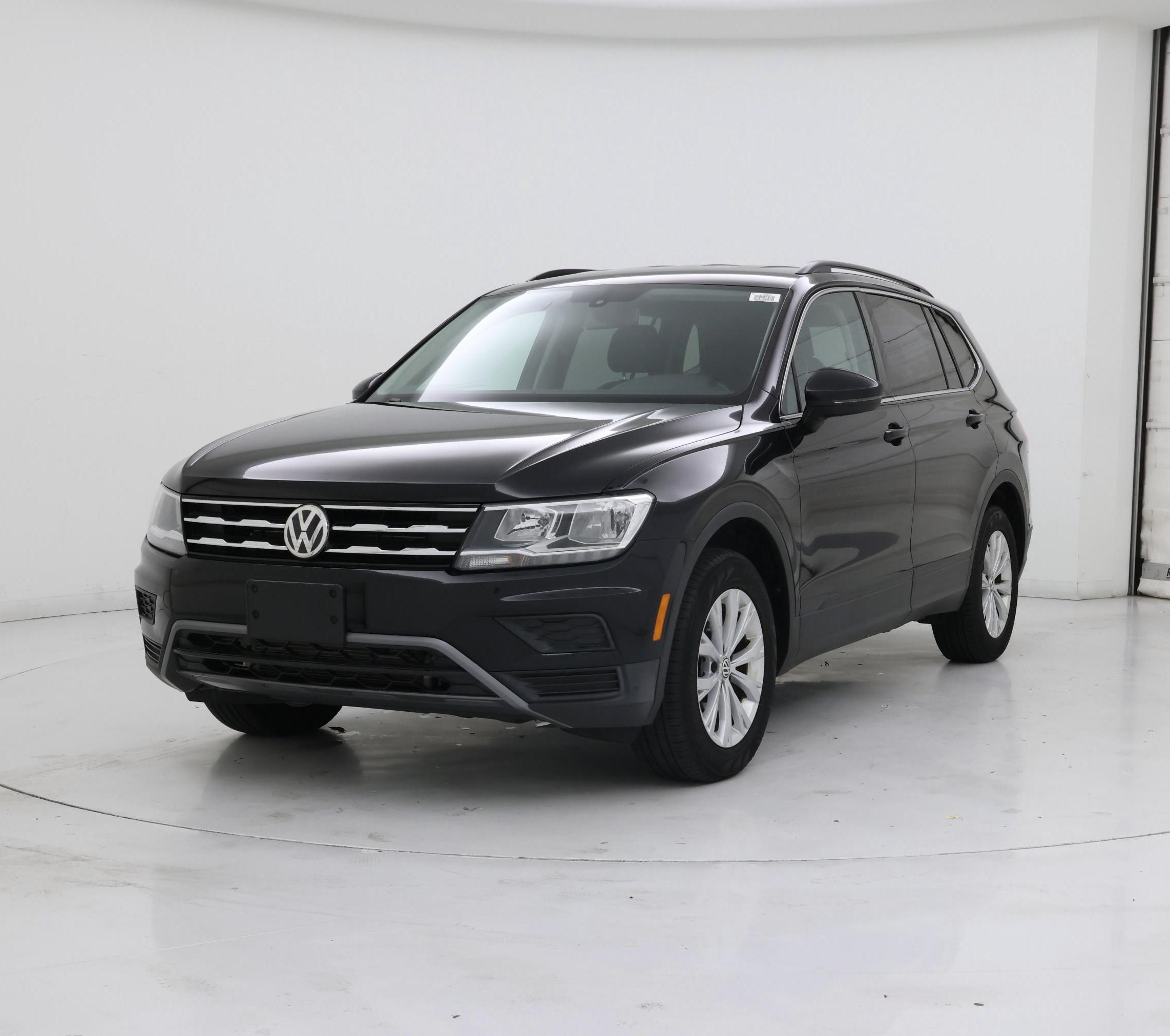Thumbnail: 2019 Volkswagen Tiguan - 4