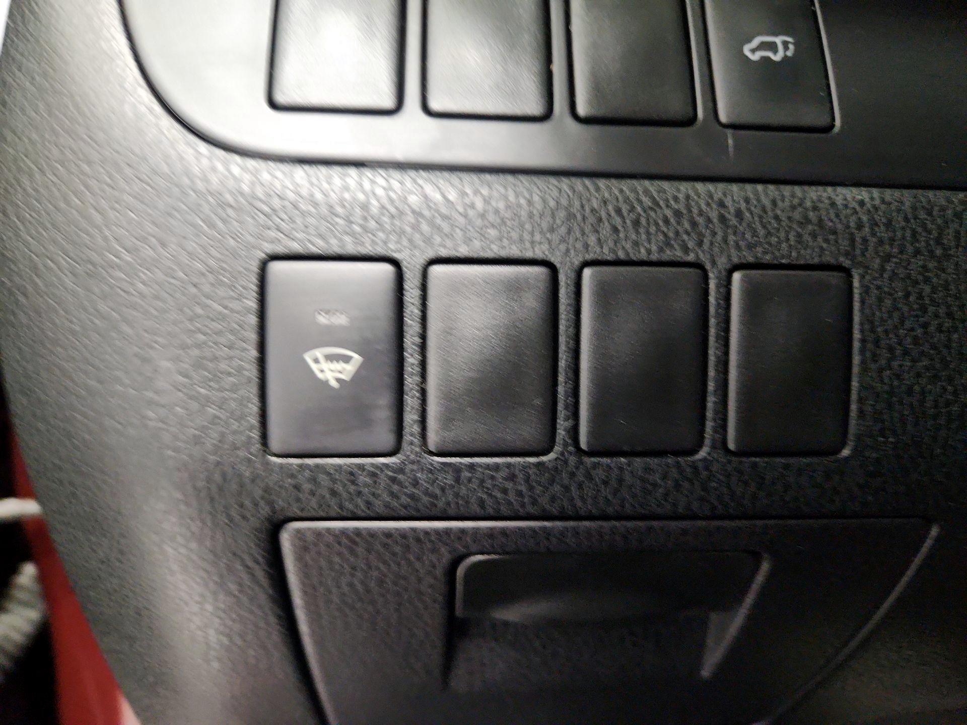 Thumbnail: 2014 Toyota Highlander - 13