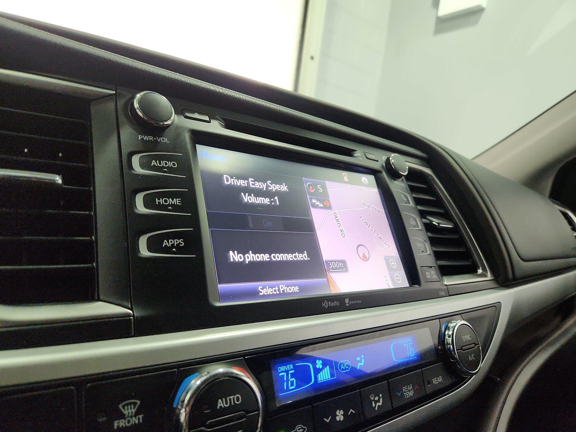 Thumbnail: 2014 Toyota Highlander - 15