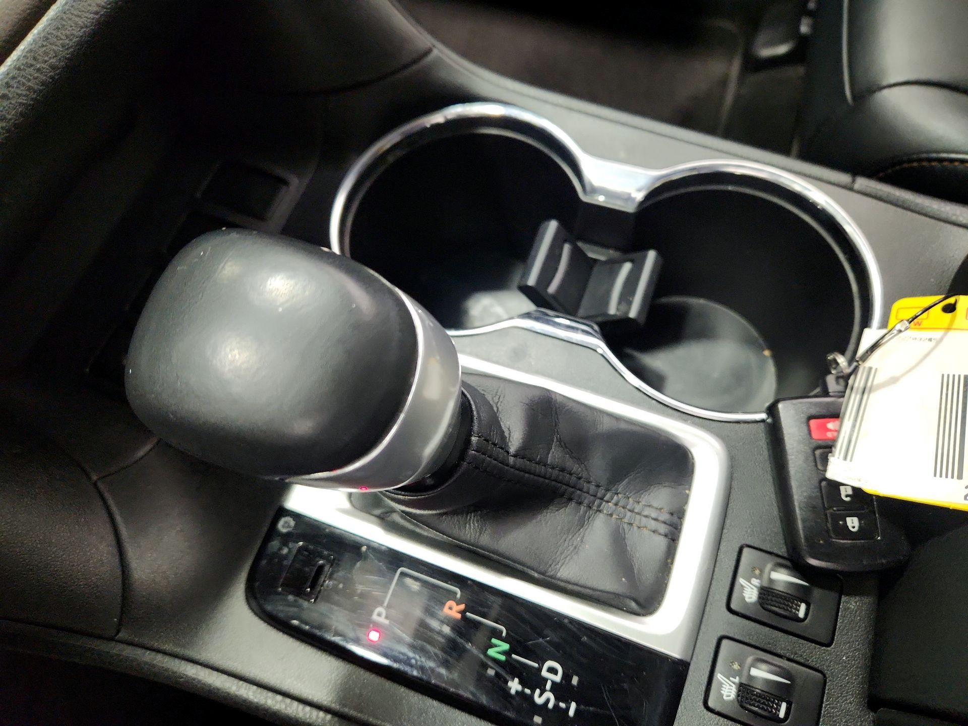 Thumbnail: 2014 Toyota Highlander - 17