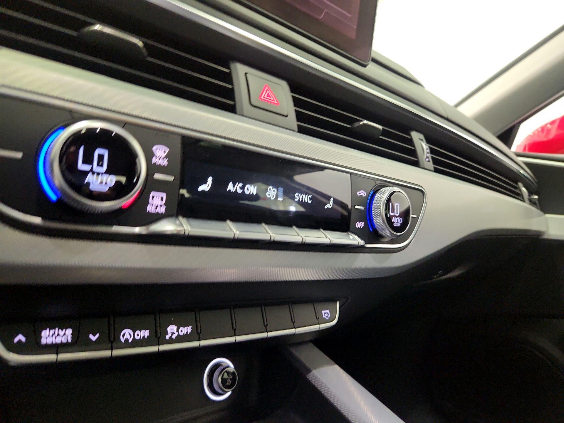 Thumbnail: 2017 Audi A4 - 16