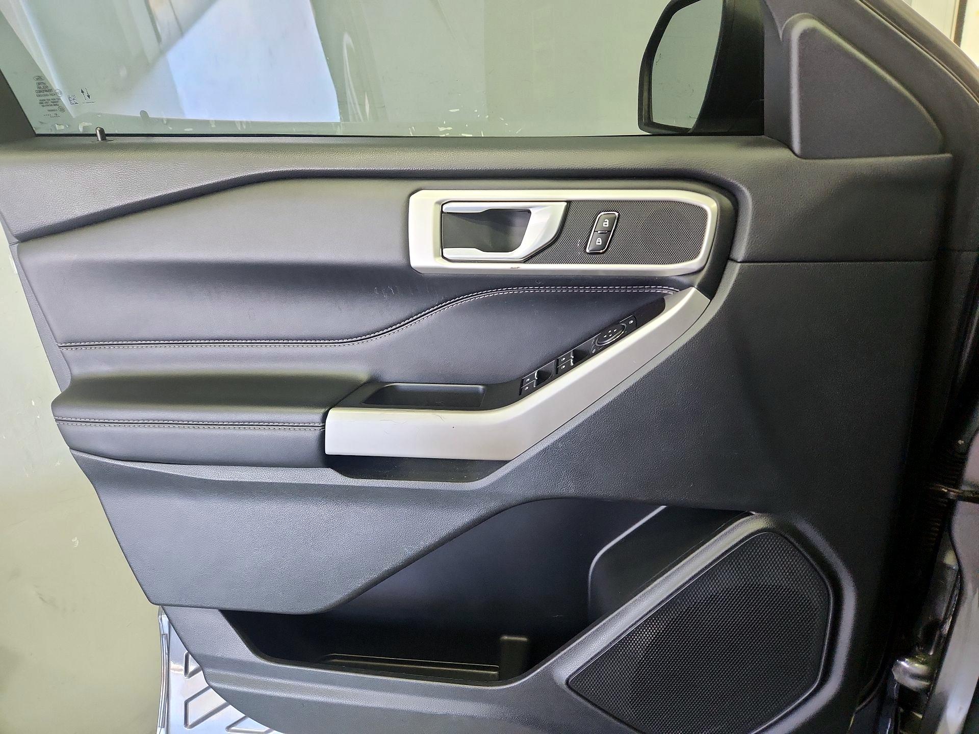 Thumbnail: 2021 Ford Explorer - 12