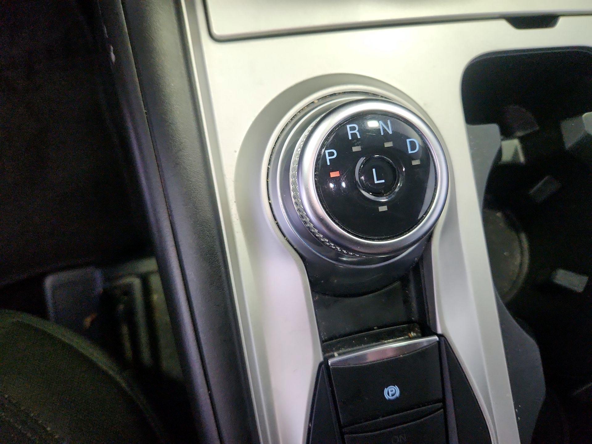 Thumbnail: 2021 Ford Explorer - 17