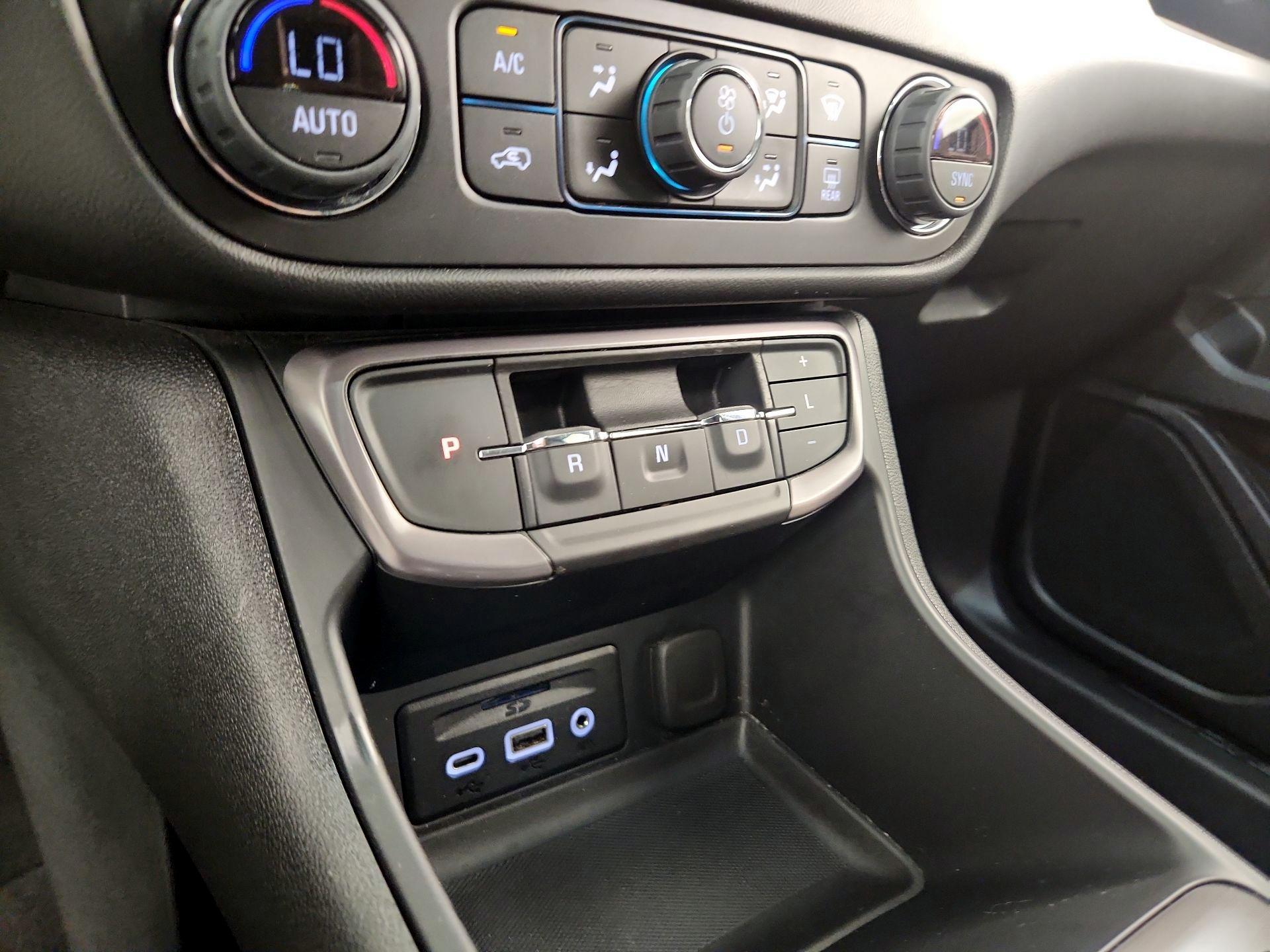 Thumbnail: 2023 GMC Terrain - 17