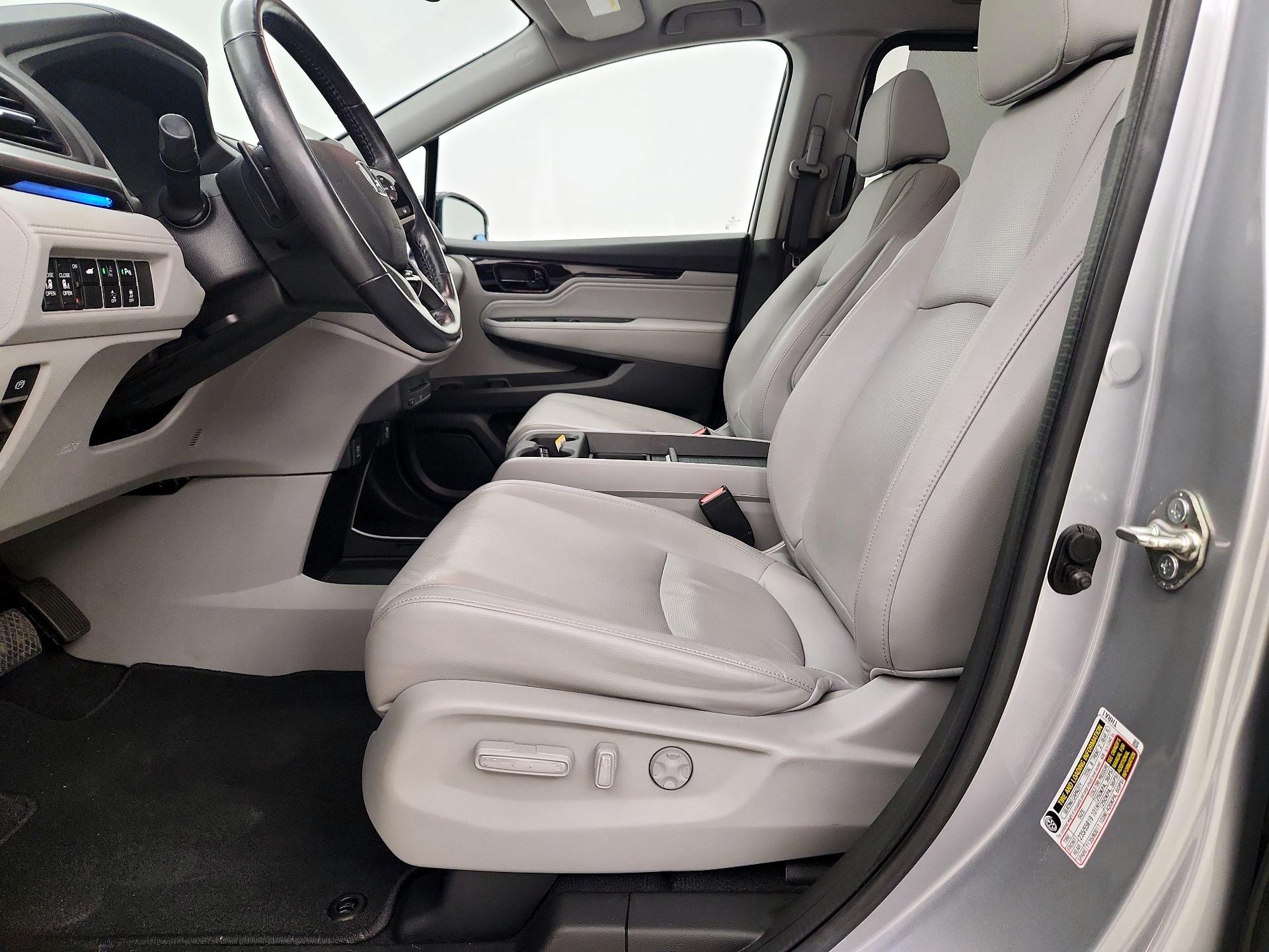 Thumbnail: 2018 Honda Odyssey - 11